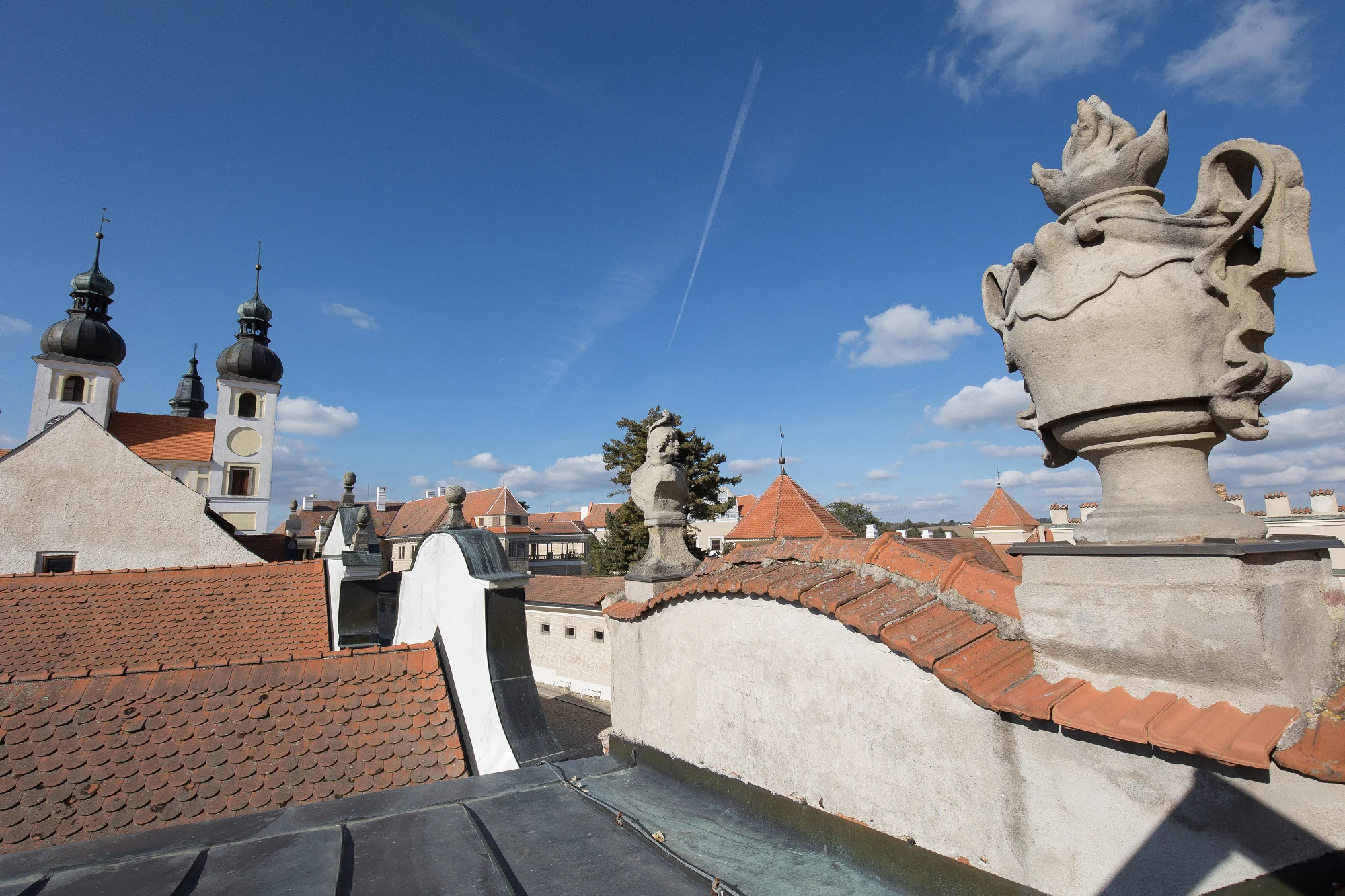 Pobyt v Telči v hotelu na náměstí: všední dny i víkendy, polopenze, víno i káva