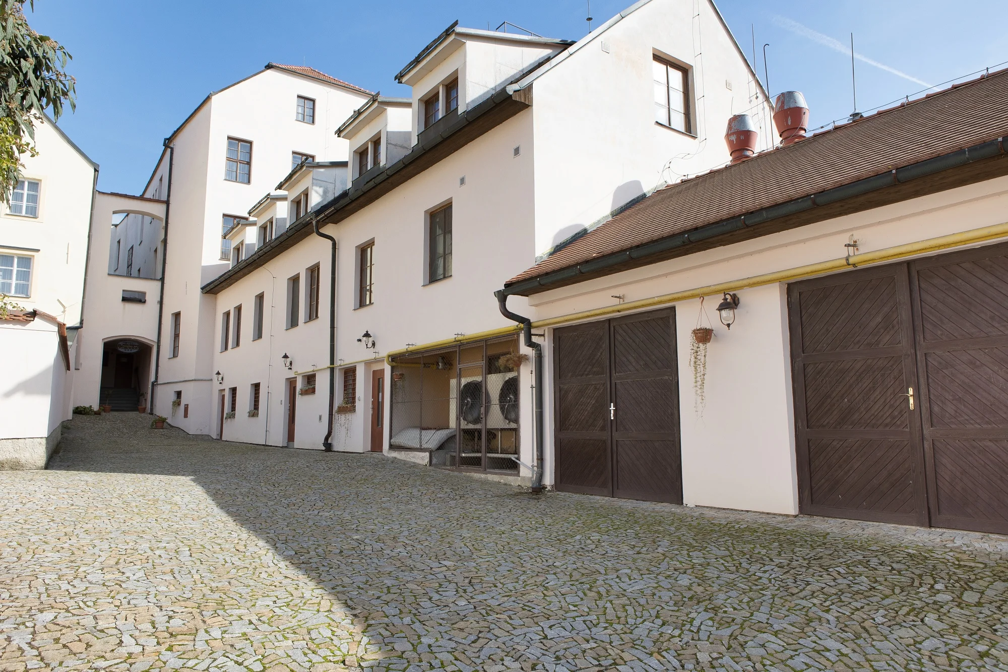 Pobyt v Telči v hotelu na náměstí: všední dny i víkendy, polopenze, víno i káva