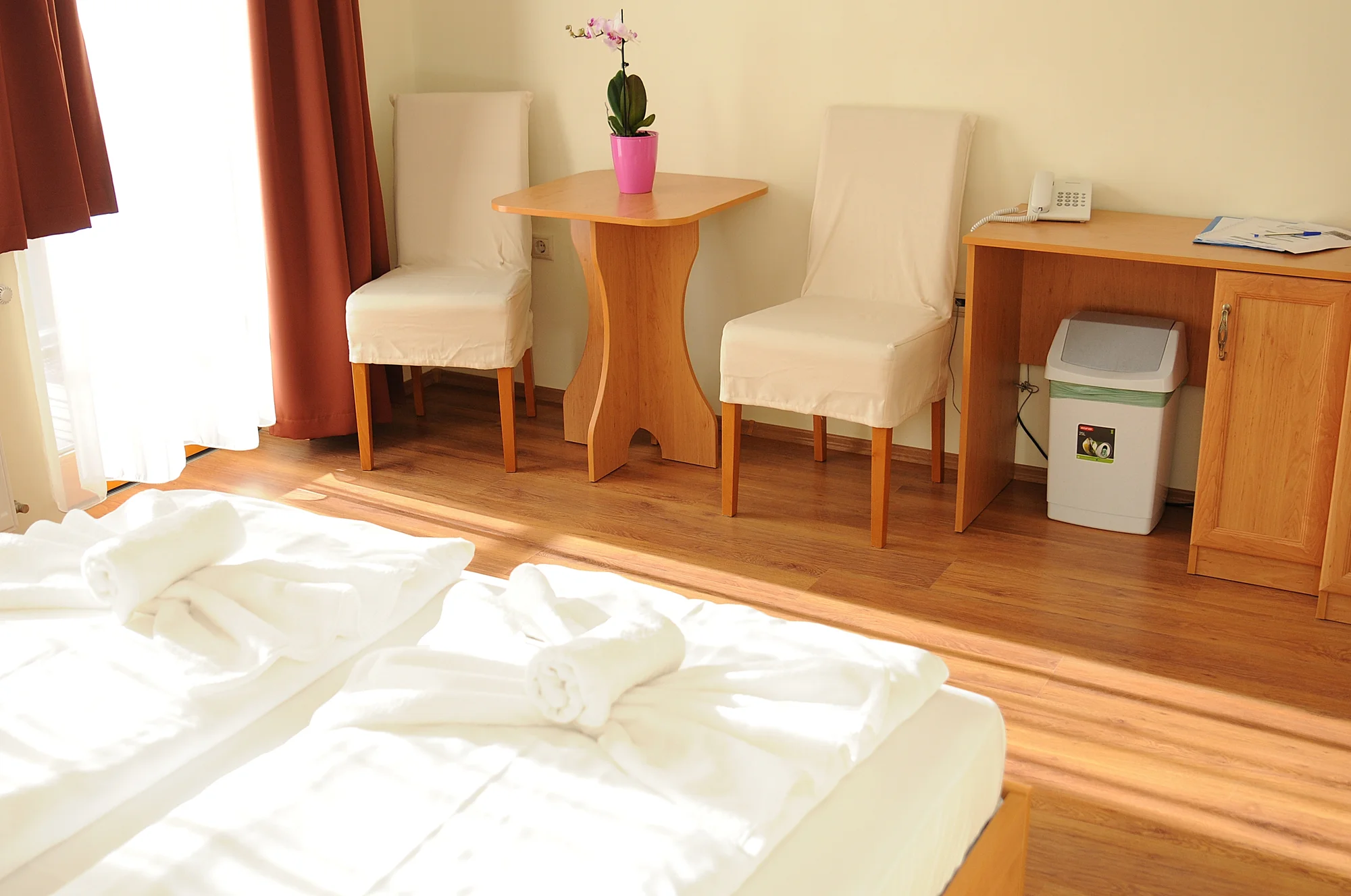 Relax u Balatonu: hotel, wellness, snídaně a výlety po vinařské oblasti