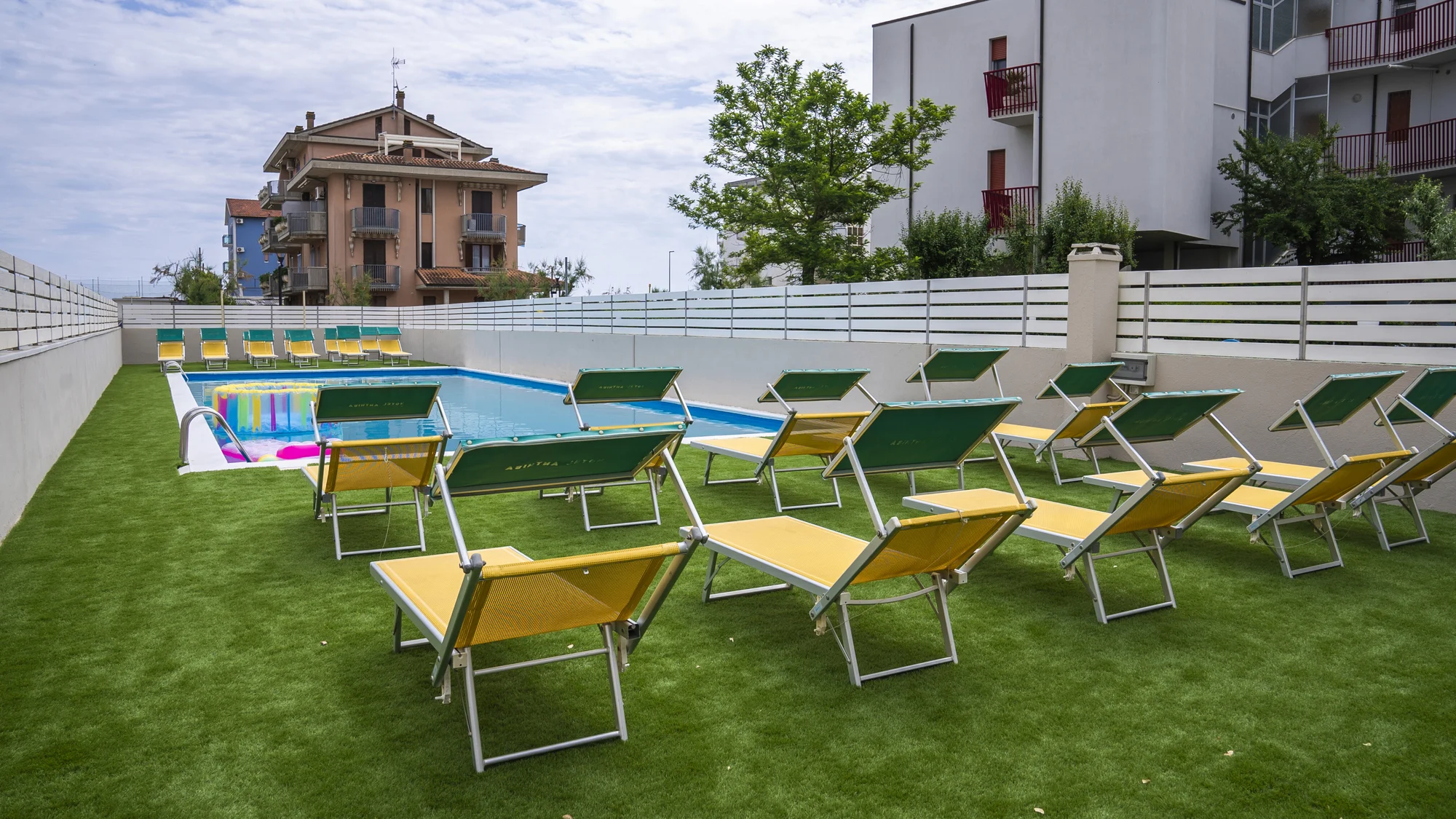Italské prázdniny v letovisku Lido di Savio: 3* hotel 70 metrů od pláže, plná penze