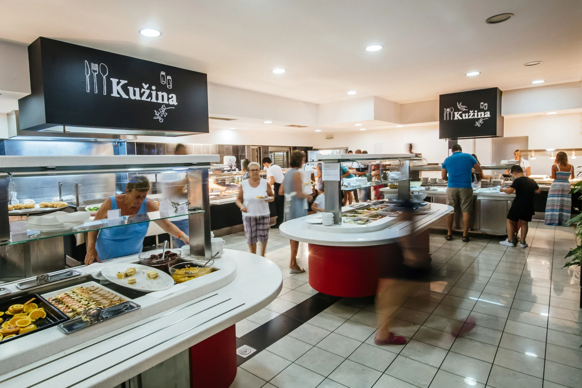 Prázdninový areál v Chorvatsku: studio či apartmán až pro 5 os., pláž a bazénový komplex