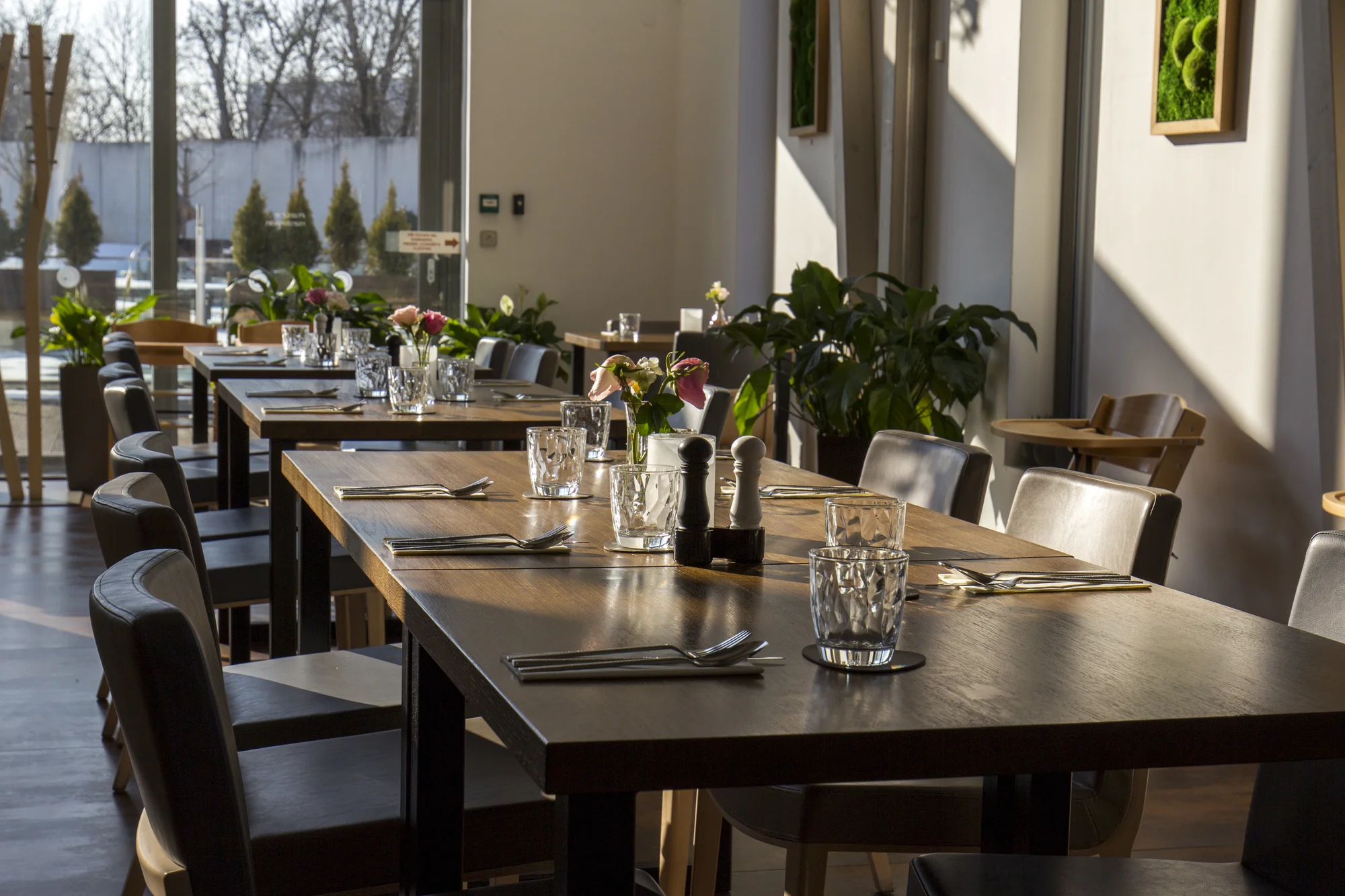 Stmívání s chutí tapas: masové nebo vegetariánské pro 2 osoby, marinované hovězí, bůček i nakládaná feta