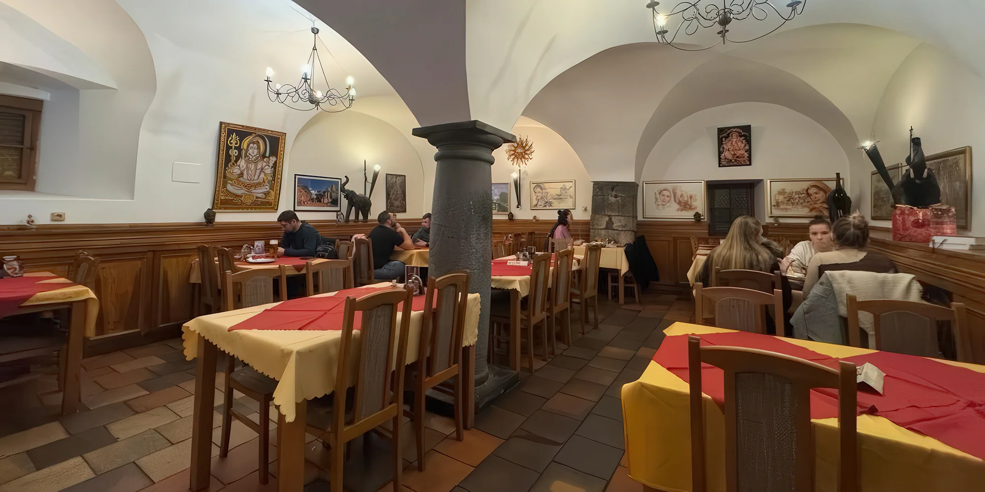 Indické a nepálské menu pro 2 osoby: vegetariánské, kuřecí, jehněčí i s krevetami