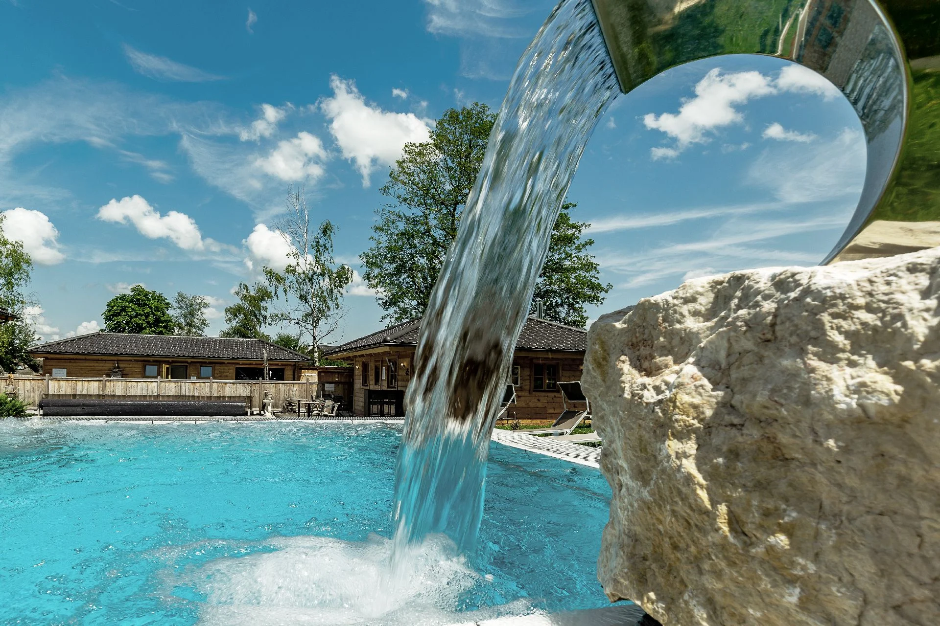 Německo pro dva i rodinu: chalet s privátním i veřejným wellness a snídaně