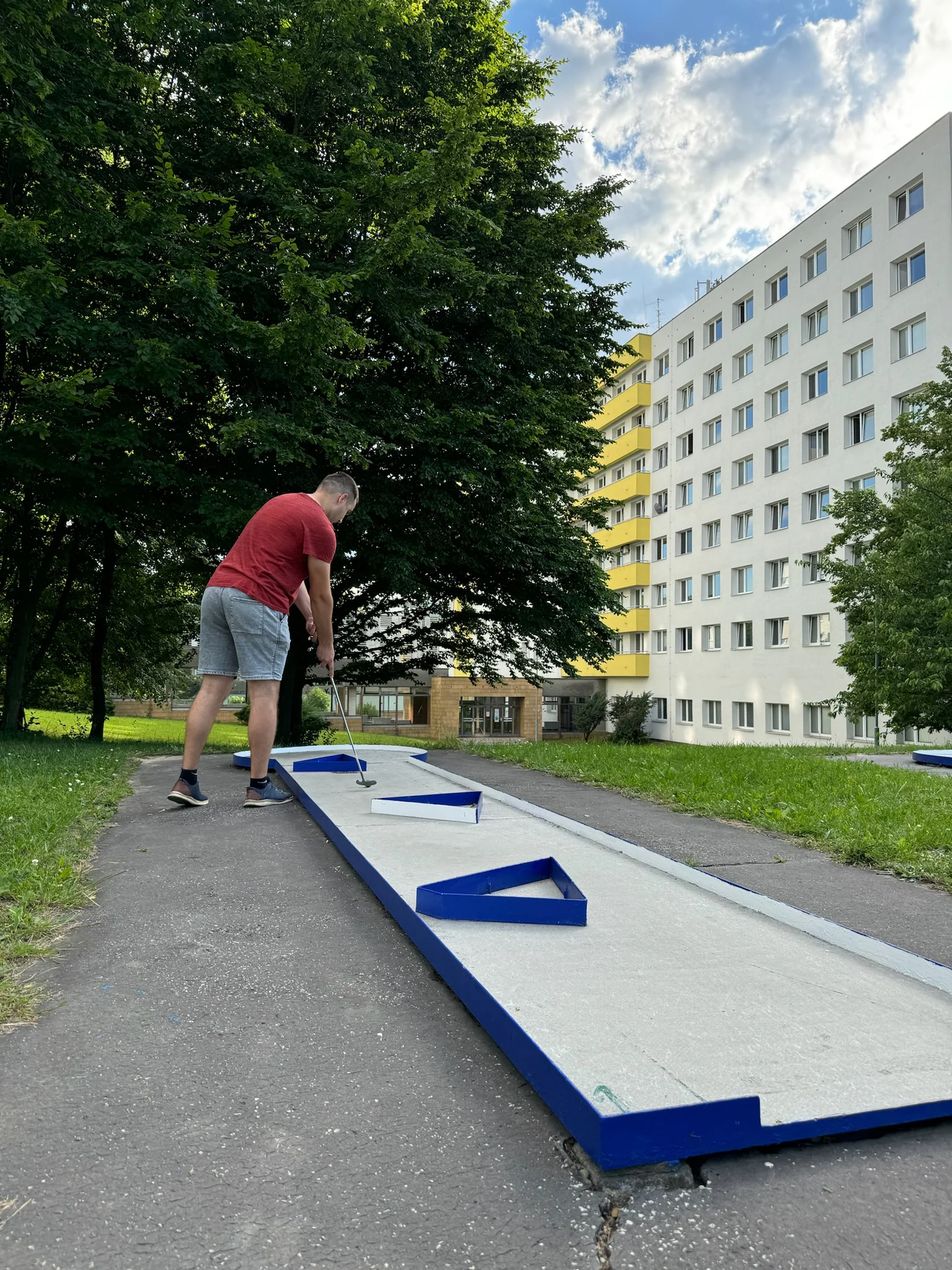Minigolf pro dva, čtyřčlennou rodinu i partu 10 lidí: časově neomezená hra