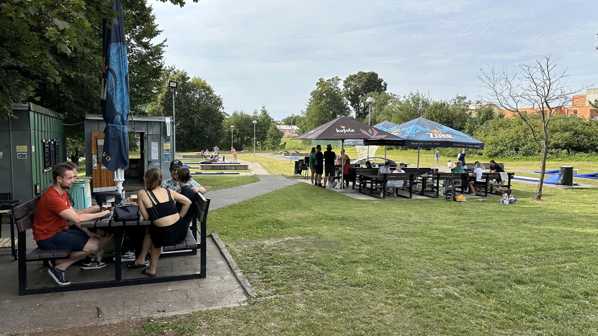 Minigolf pro dva, čtyřčlennou rodinu i partu 10 lidí: časově neomezená hra