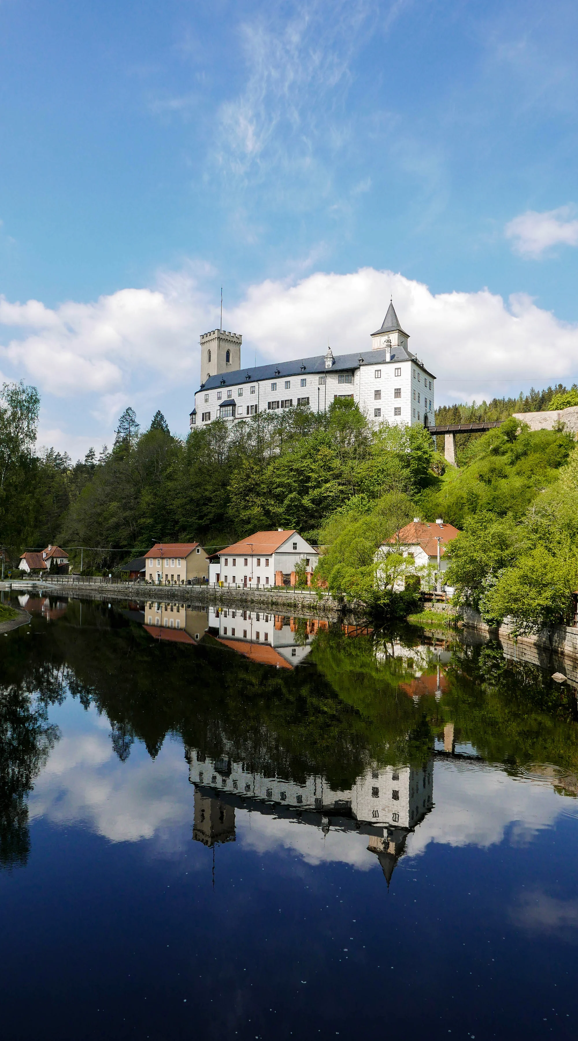 Apartmány v Rožmberku na břehu Vltavy i se snídaní pro 2–5 osob