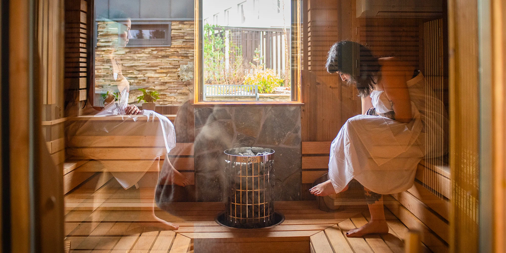 120 min. v privátním wellness pro 2-4 osoby: finská sauna i venkovní vířivka