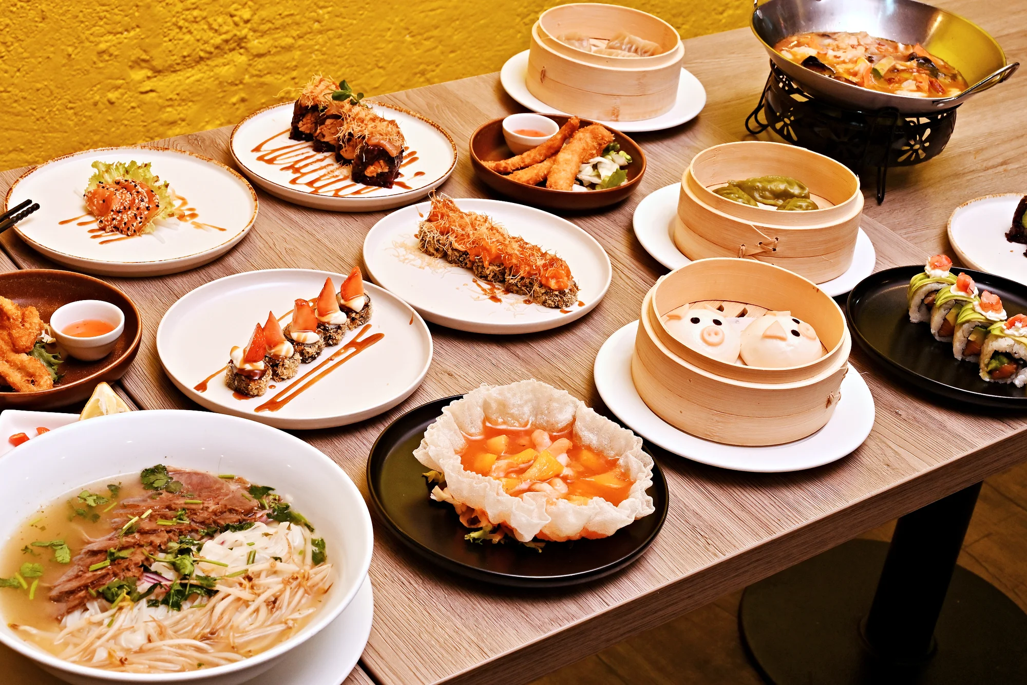 Otevřené vouchery na jídlo i nápoje do restaurace KOKO SUSHI: 300–1500 Kč