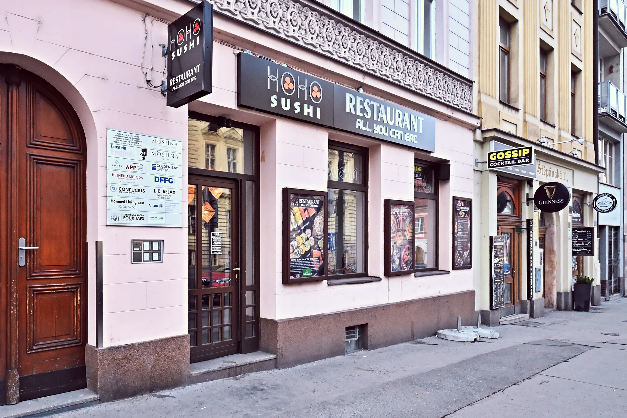 Otevřené vouchery na jídlo i nápoje do restaurace KOKO SUSHI: 300–1500 Kč