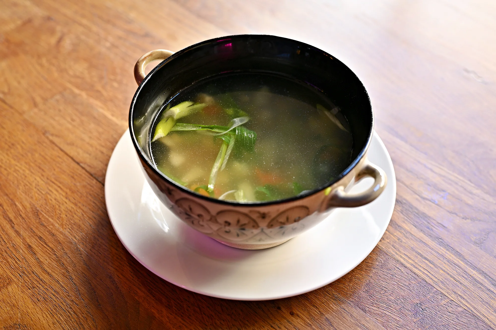 Limonády, koktejly a poke bowl s shishou či asijské menu pro dva na Vinohradech