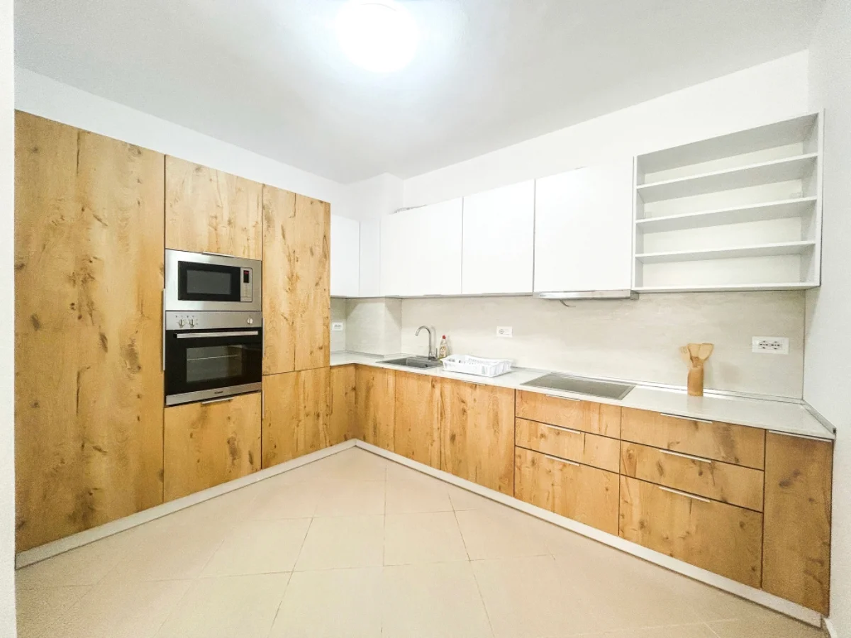 Albánie letecky: 4* apartmán přímo u pláže, letovisko Drač, fakultativní výlety