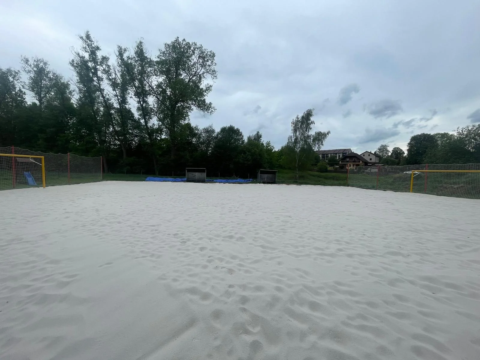 Vstup na SoccerGolf pro děti i dospělé nebo pronájem hřiště na plážový fotbal