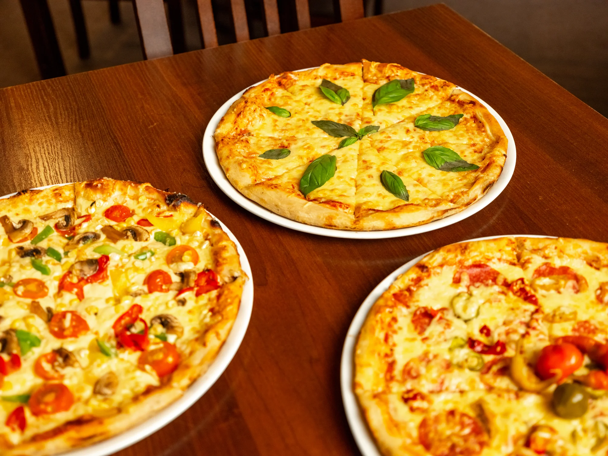 Jedna nebo dvě pizzy o průměru 32 cm podle výběru z 9 druhů