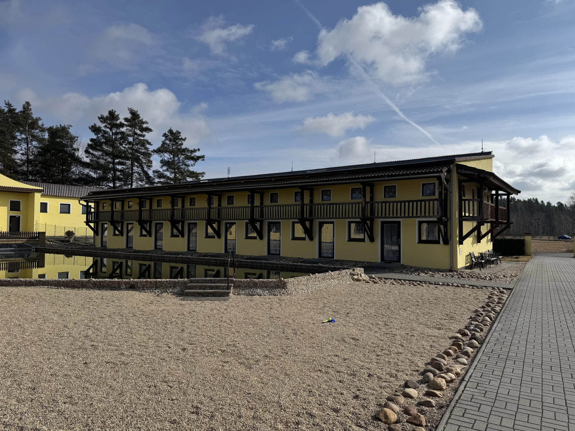 Jihočeský venkov pro páry i rodiny: apartmány s kuchyňkou a herna, 30 km od Třeboně