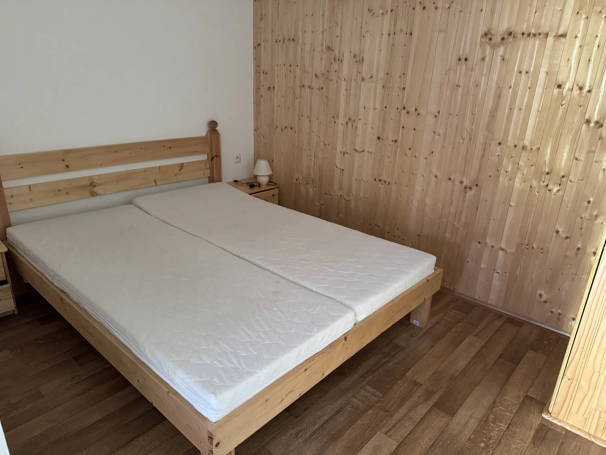 Jihočeský venkov pro páry i rodiny: apartmány s kuchyňkou a herna, 30 km od Třeboně