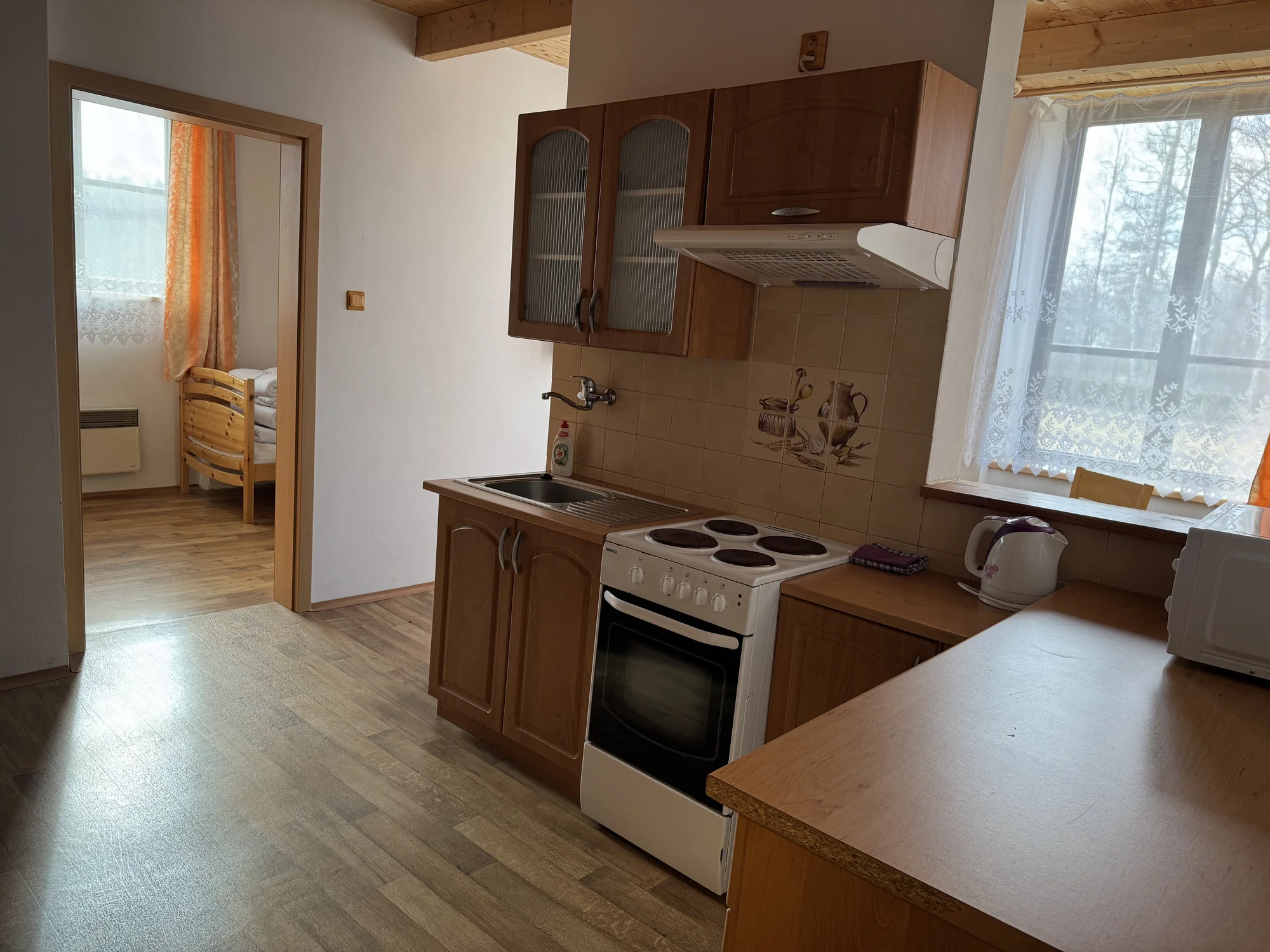 Jihočeský venkov pro páry i rodiny: apartmány s kuchyňkou a herna, 30 km od Třeboně