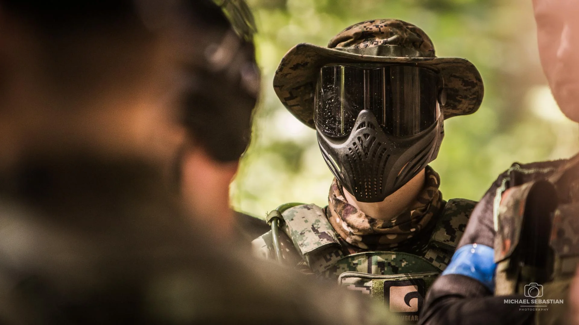 Paintball v areálu o rozloze 6000 m2: akční hra plná taktiky a adrenalinu