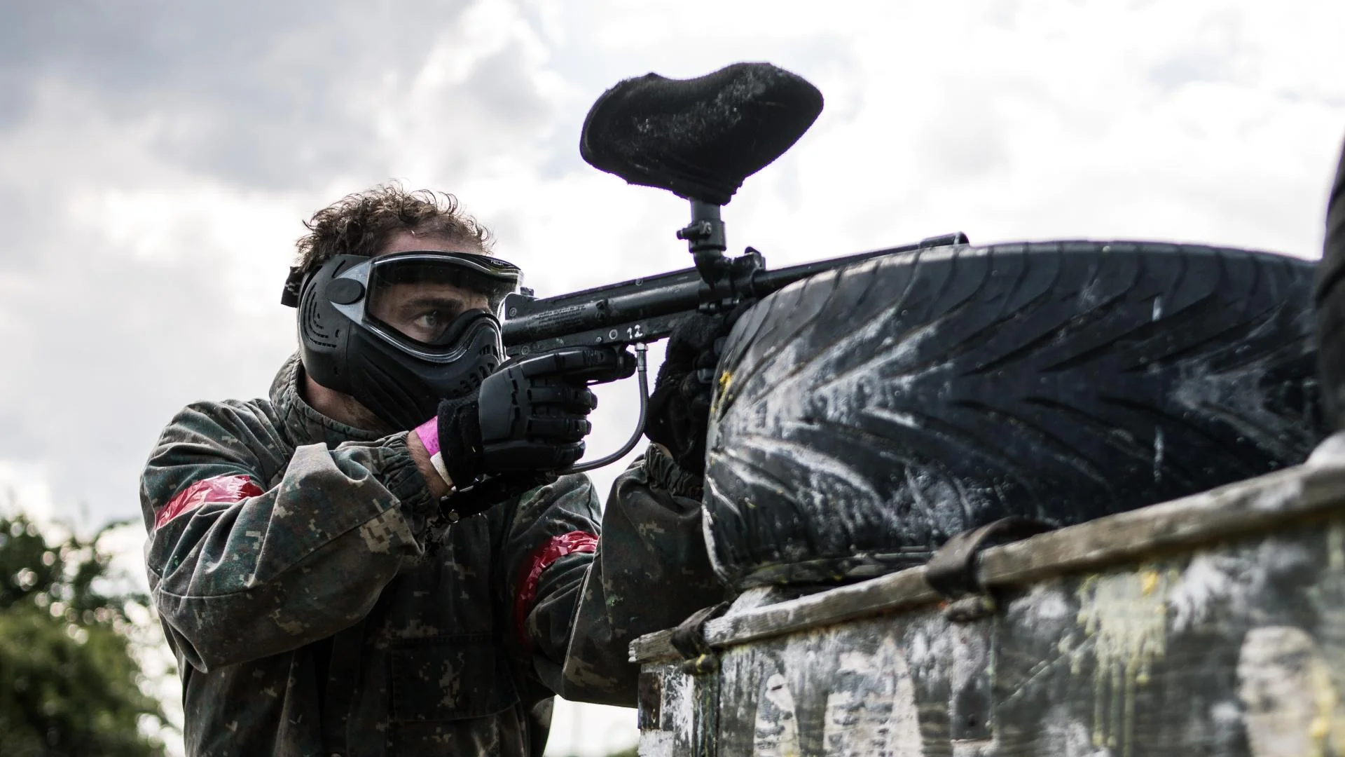 Paintball v areálu o rozloze 6000 m2: akční hra plná taktiky a adrenalinu