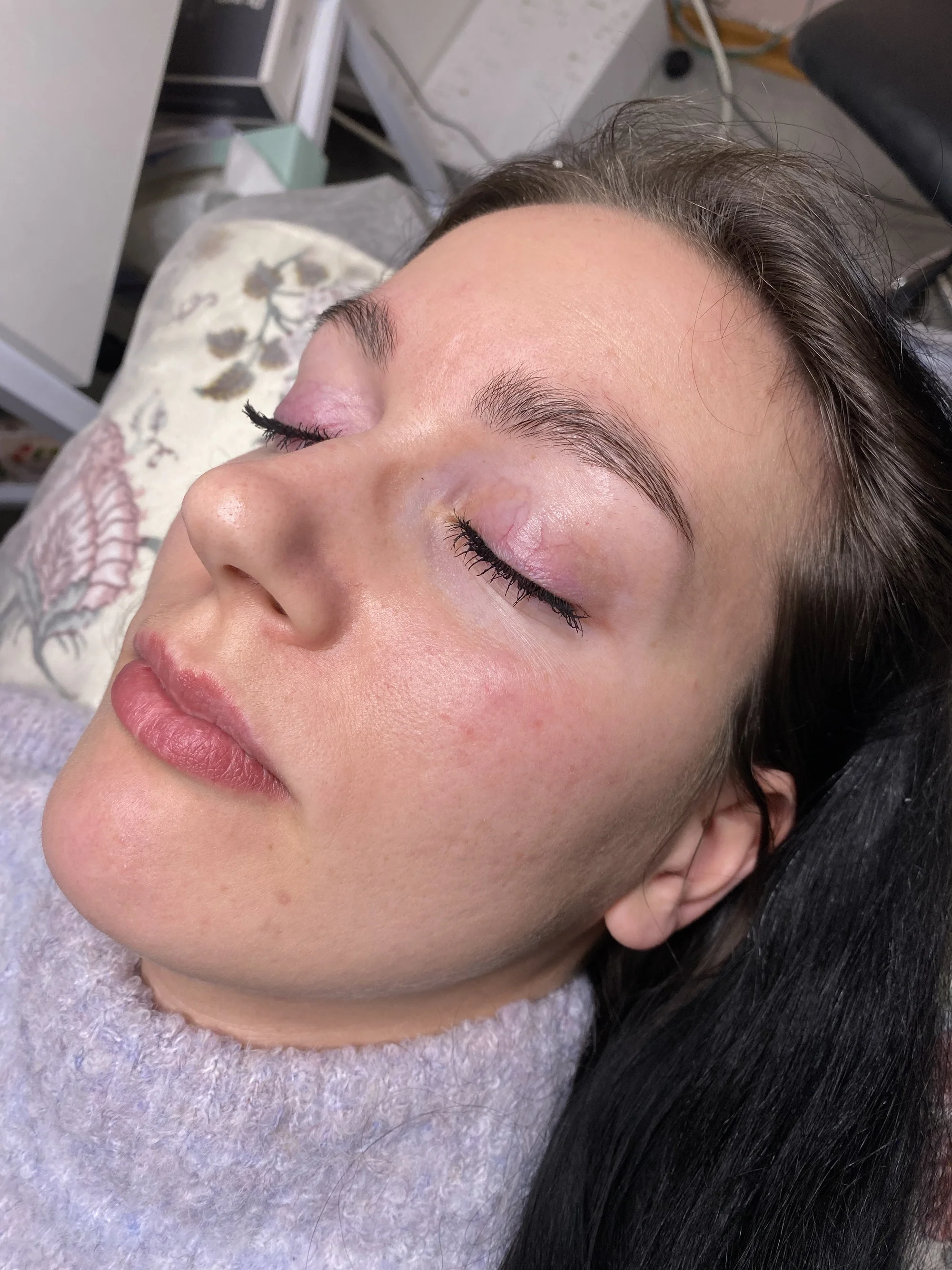 Laminace obočí i lash lifting vč. barvení a výživy či balíček obou metod