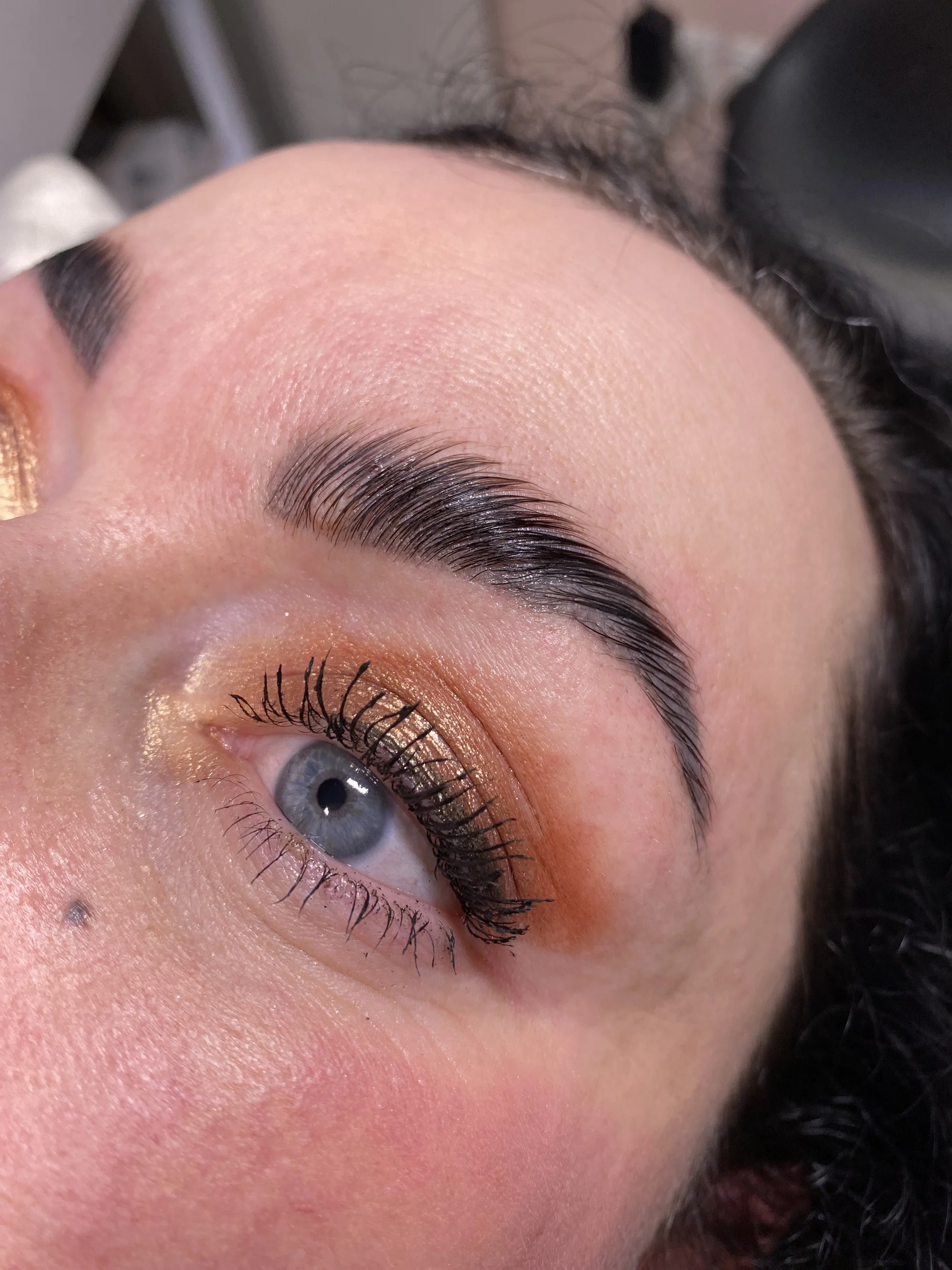 Laminace obočí i lash lifting vč. barvení a výživy či balíček obou metod