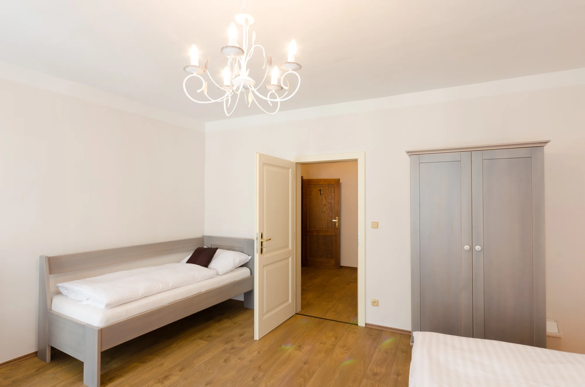 Ubytování jen pár kroků od krumlovského zámku: na výběr apartmán i pokoj s terasou