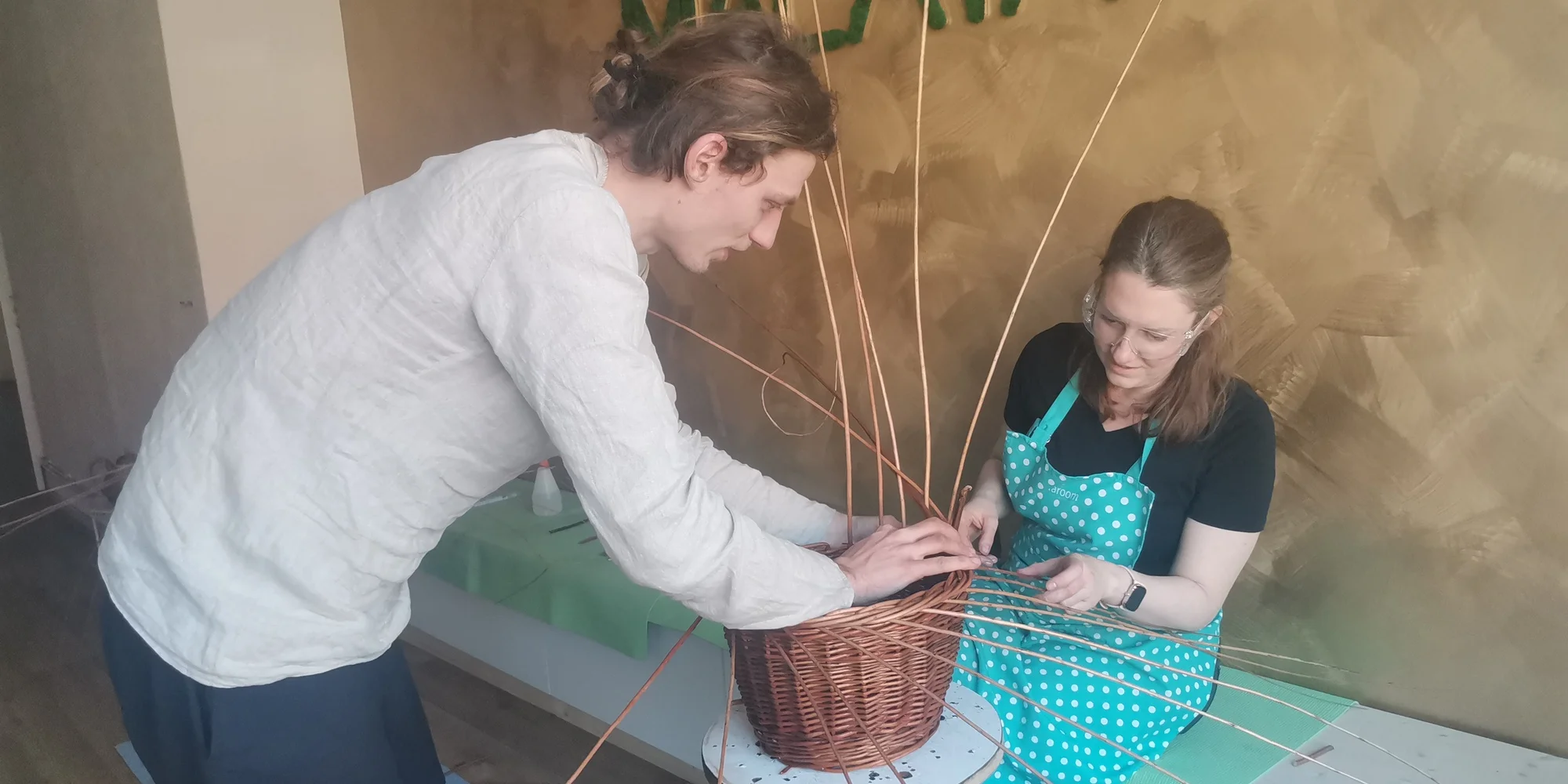 Kurz pletení kulatého koše v Pardubicích pro 1 či 2 osoby