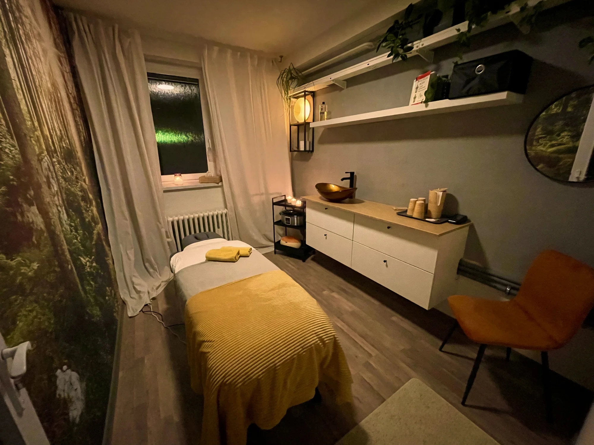 Masáže v Chrudimi: regenerační, aromaterapeutická či lávovými kameny na 60-120 minut