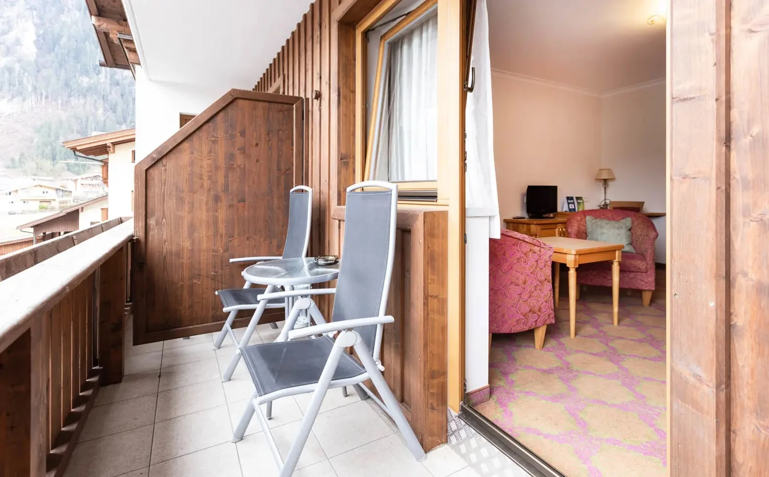 Dovolená v Mayrhofenu v Zillertalských Alpách: 3* hotel v Zillertalu, snídaně i výlety