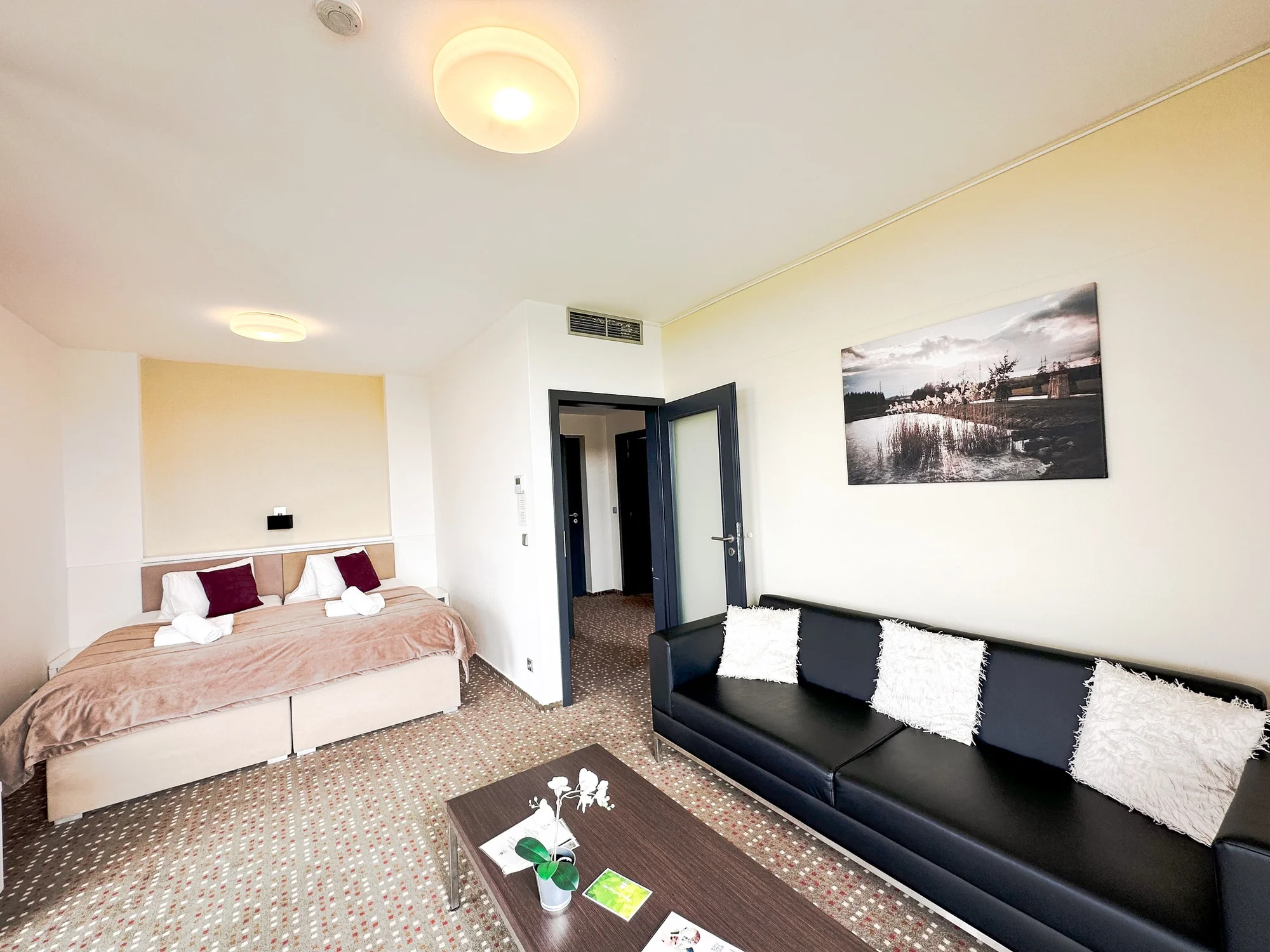 Luxusní hotel ve Velichovkách: bohaté snídaně, neomezený wellness i sport