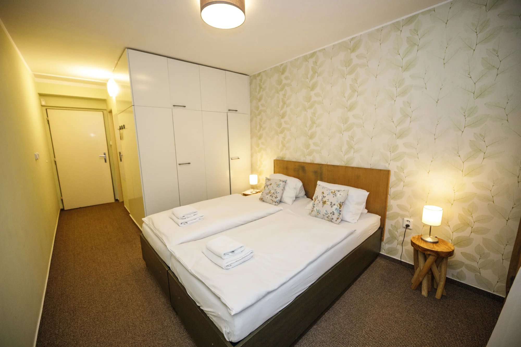 Pobyt v Posázaví: hotel uprostřed lesů, s rybníkem, wellness a aktivitami pro celou rodinu