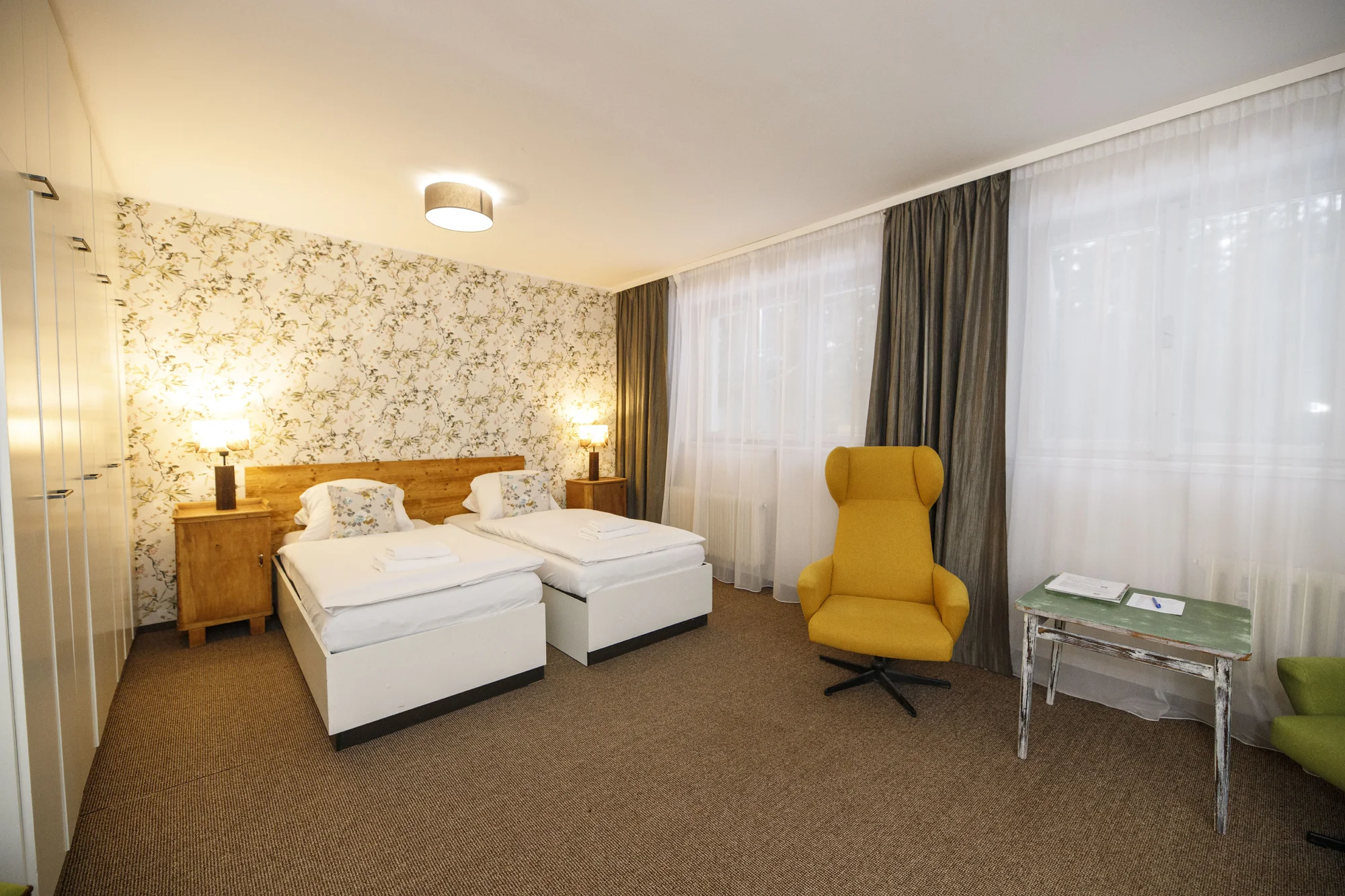 Pobyt v Posázaví: hotel uprostřed lesů, s rybníkem, wellness a aktivitami pro celou rodinu