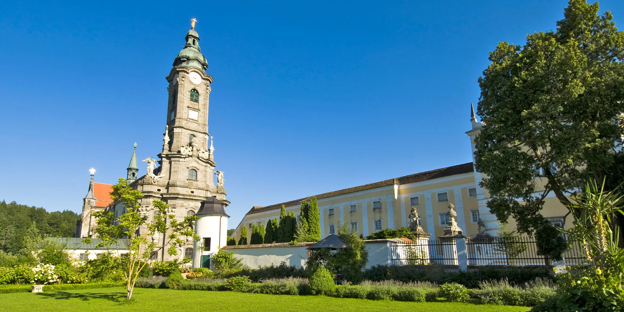 Kláštery Dolního Rakouska a historický Heldenberg