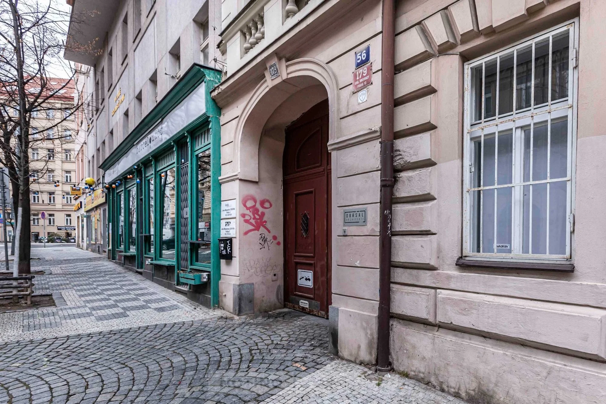 Laserová epilace dle výběru: podpaží, intimní partie, nohy i komplet balíček