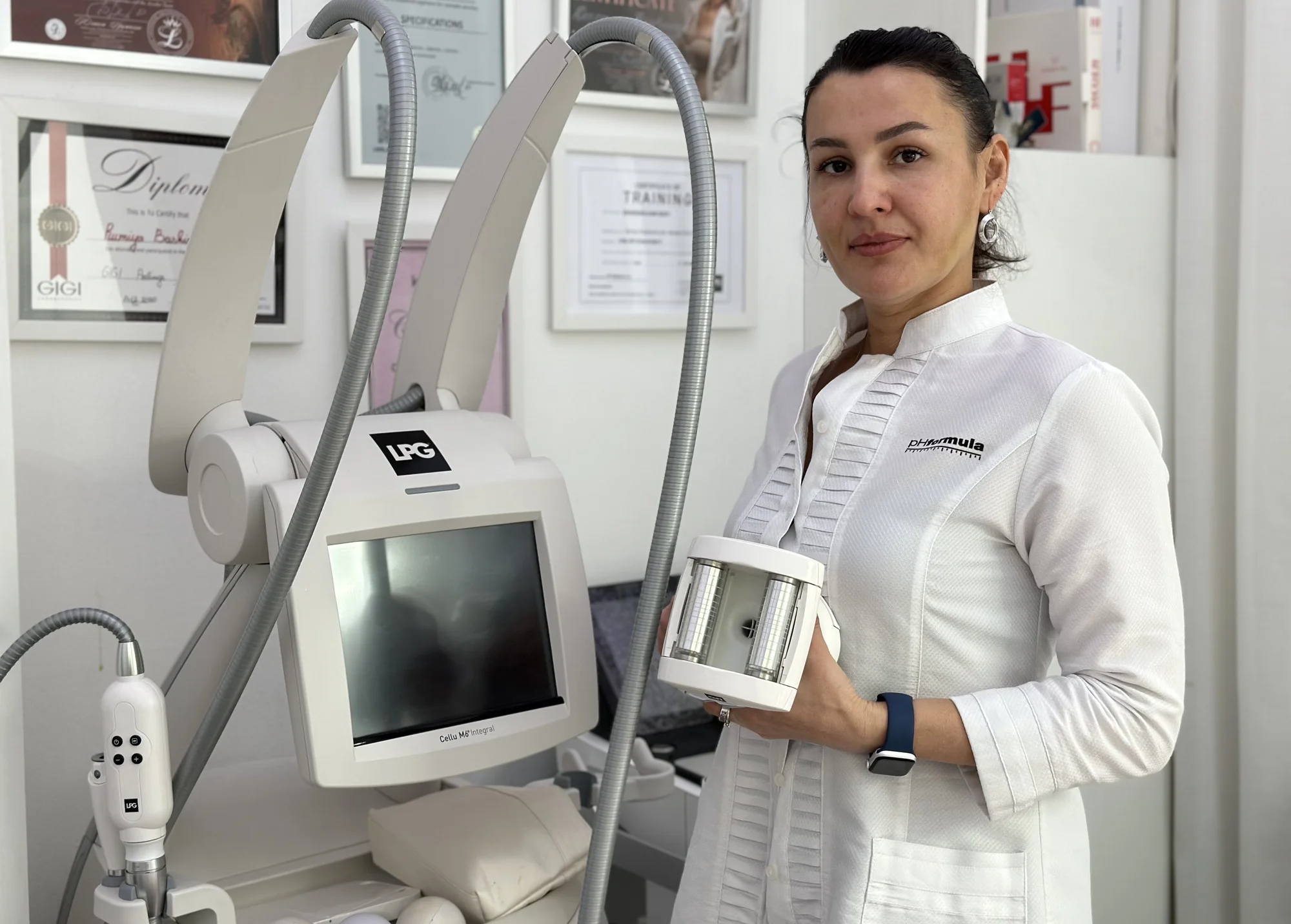 Laserová epilace dle výběru: podpaží, intimní partie, nohy i komplet balíček