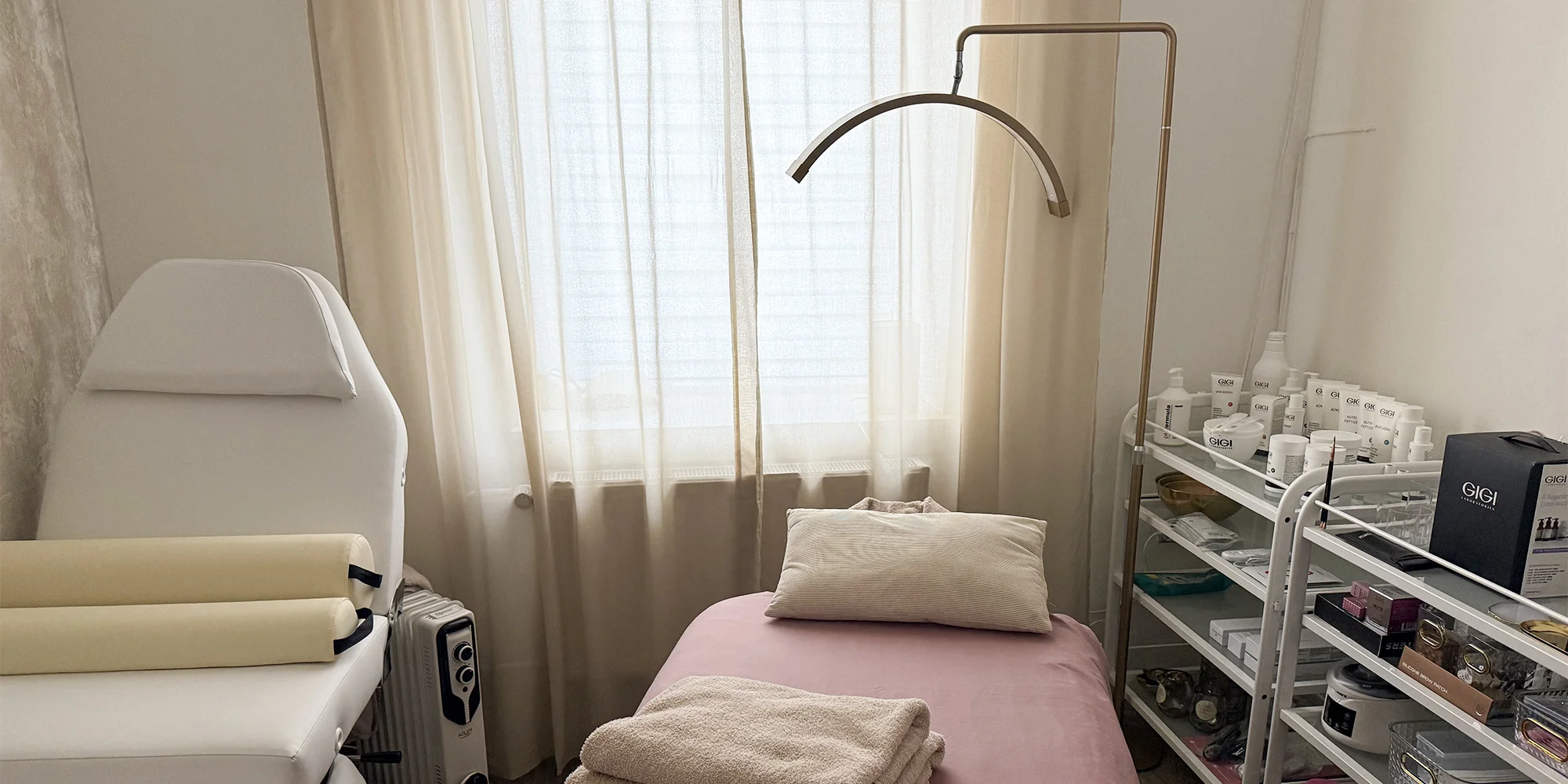 Ženské léčivé masáže na 60-90 min pro hormonální rovnováhu, úlevu při menstruaci, v těhotenství aj.