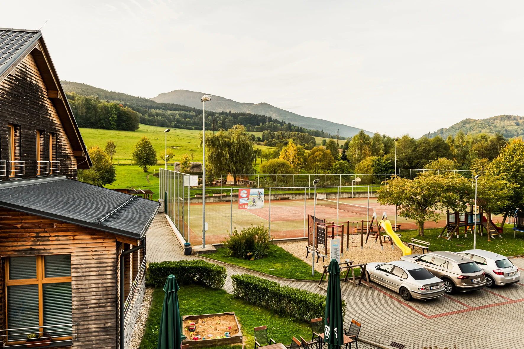 Luxusní odpočinek v Jeseníkách: snídaně či polopenze, procedury i wellness