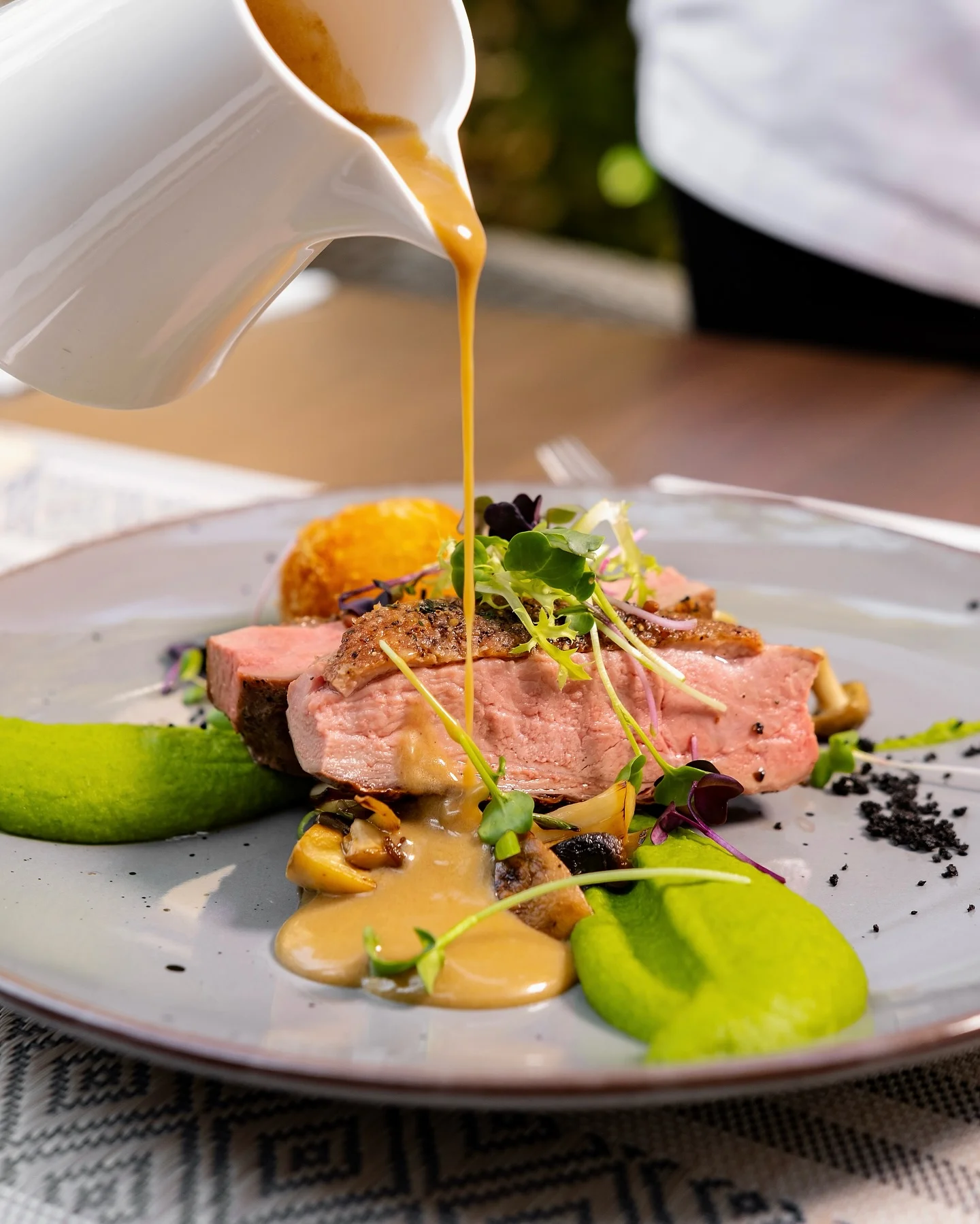 Dárkové vouchery do luxusní zahradní restaurace v centru Prahy