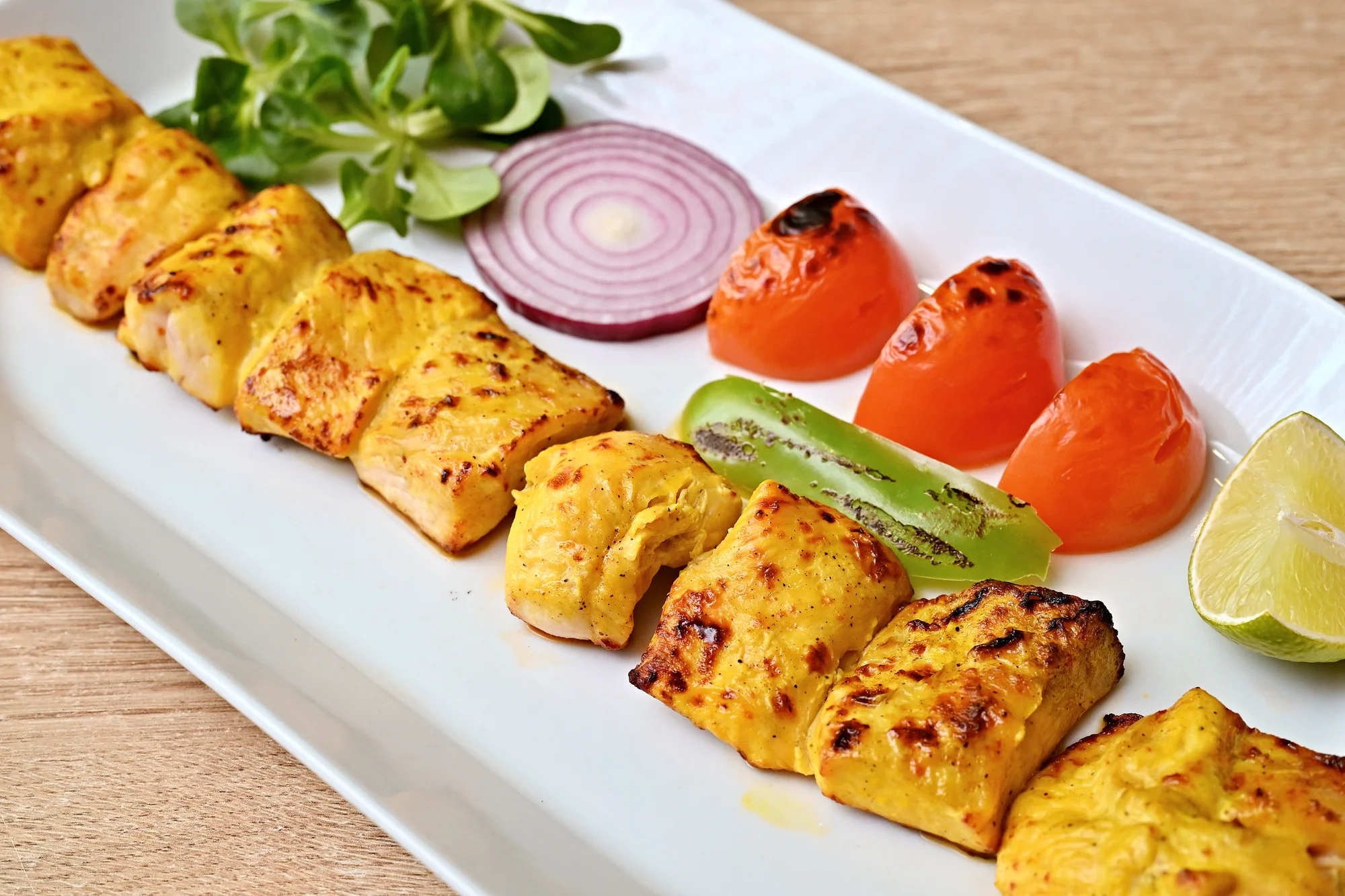 Perské speciality pro 1-4 osoby: jehněčí nebo kuřecí kebab a domácí limonáda