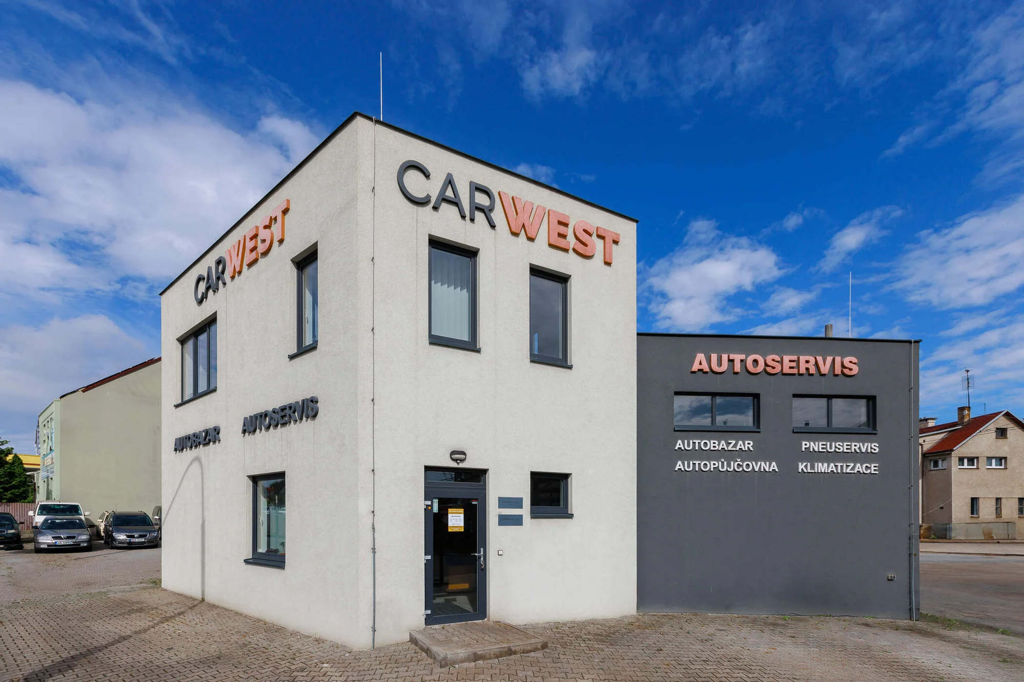 Čištění a desinfekce klimatizace vašeho automobilu i doplnění chladiva