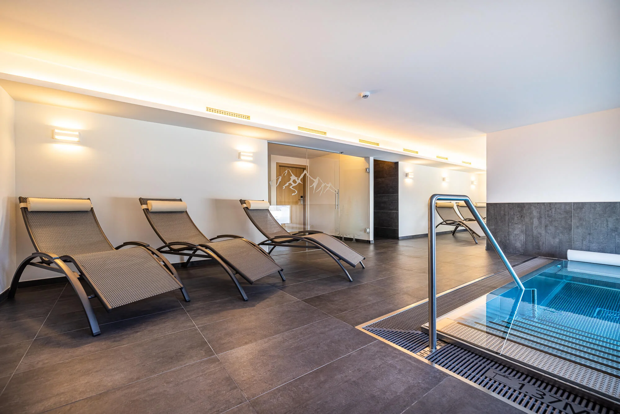 Dovolená v rakouských Alpách: polopenze a wellness, klidná lokalita
