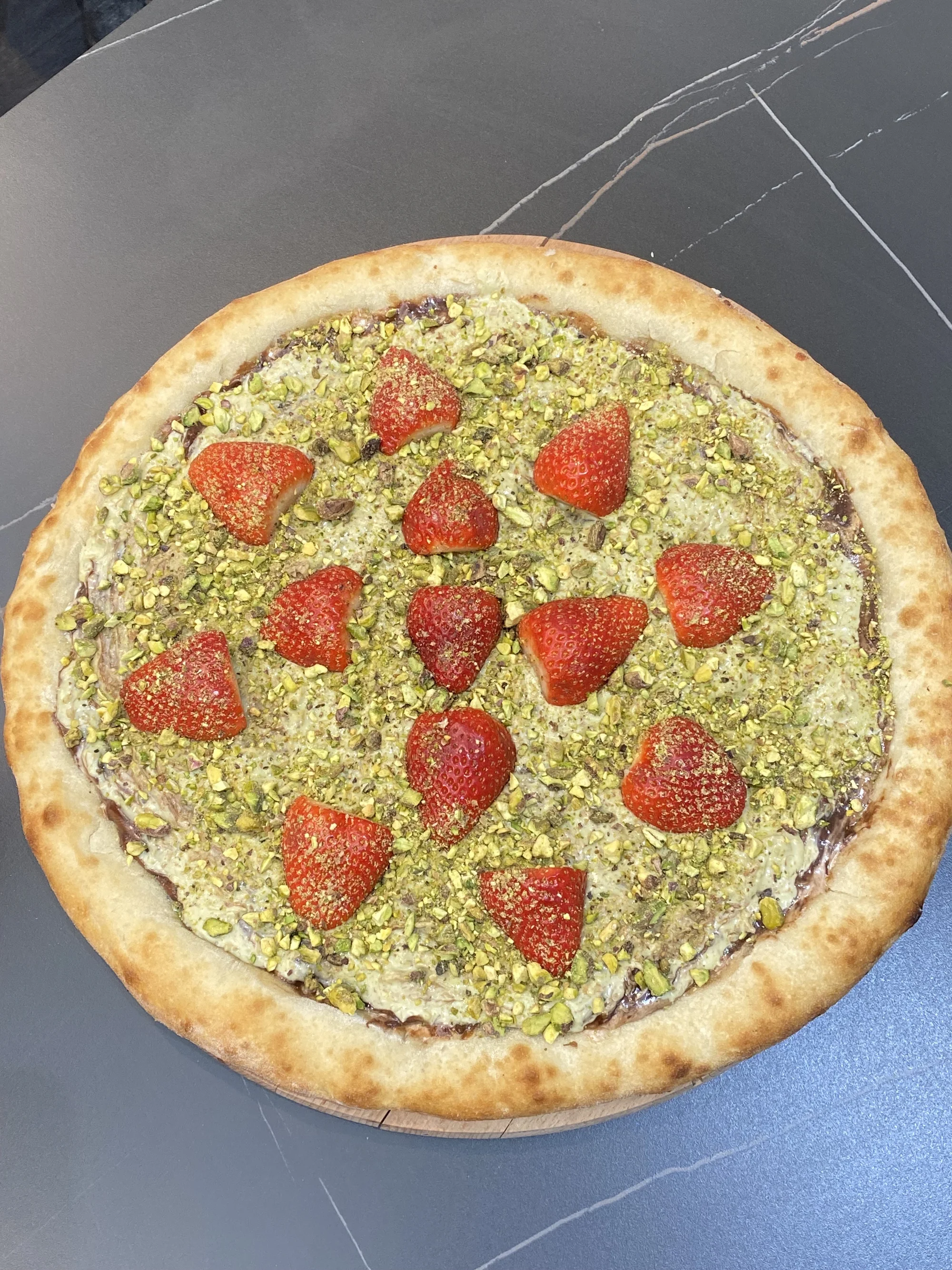 Pizza s sebou dle výběru (40 cm), 12 druhů vč. vegetariánských