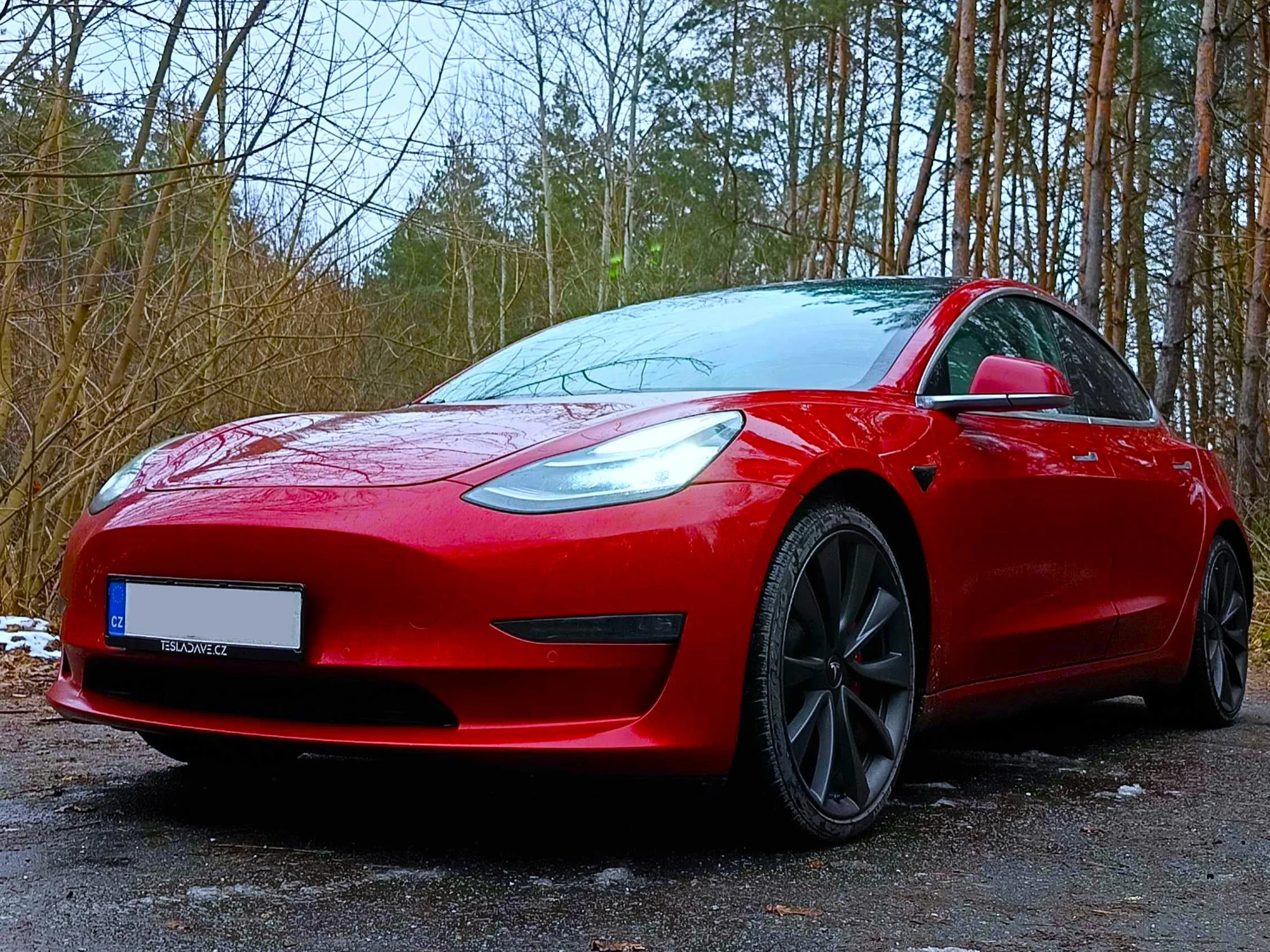 Tesla 3 Performance: spolujízda nebo řízení i s příběhy z cest kolem světa