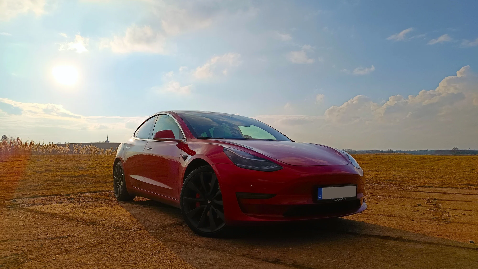 Tesla 3 Performance: spolujízda nebo řízení i s příběhy z cest kolem světa