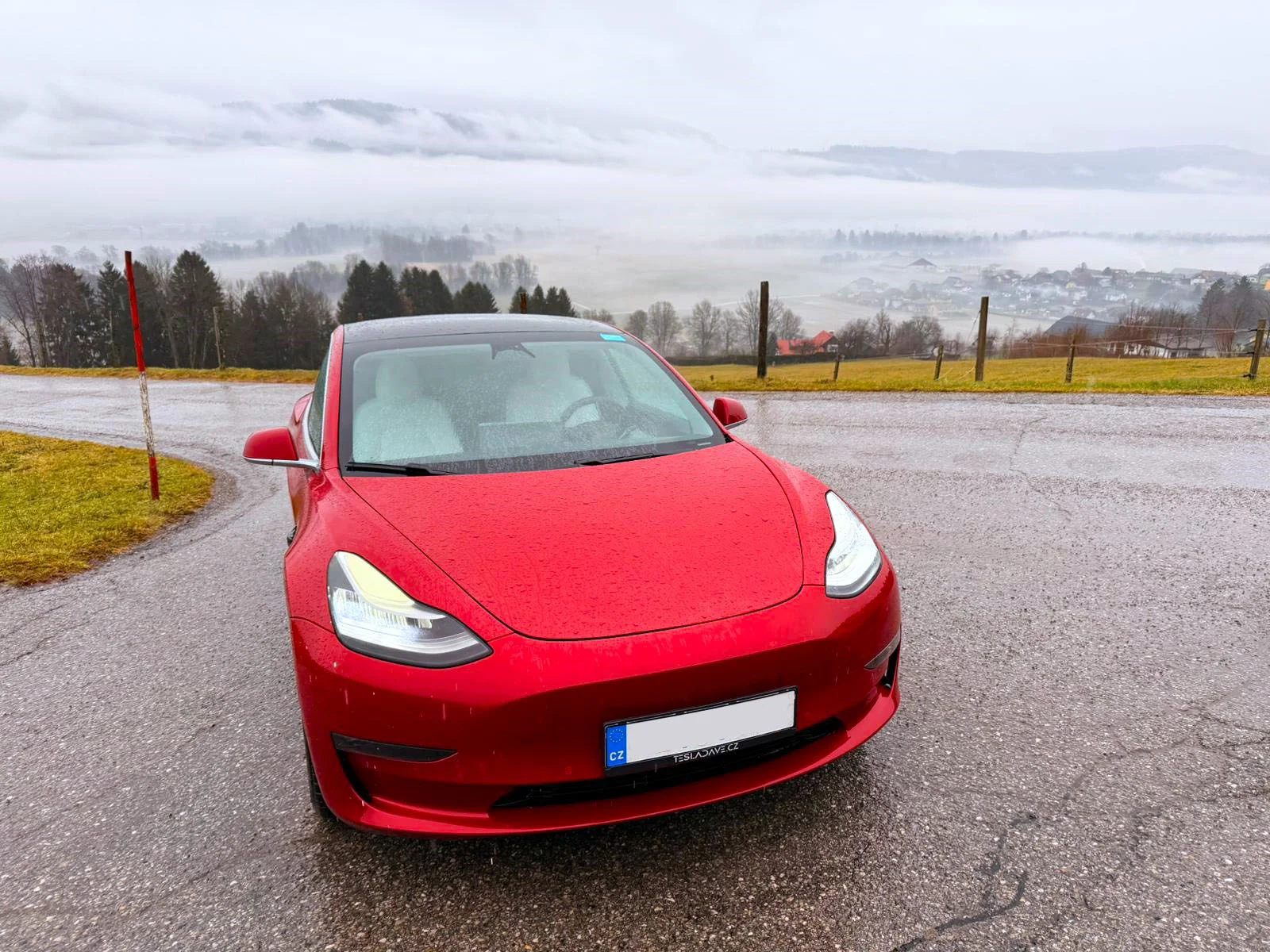 Tesla 3 Performance: spolujízda nebo řízení i s příběhy z cest kolem světa