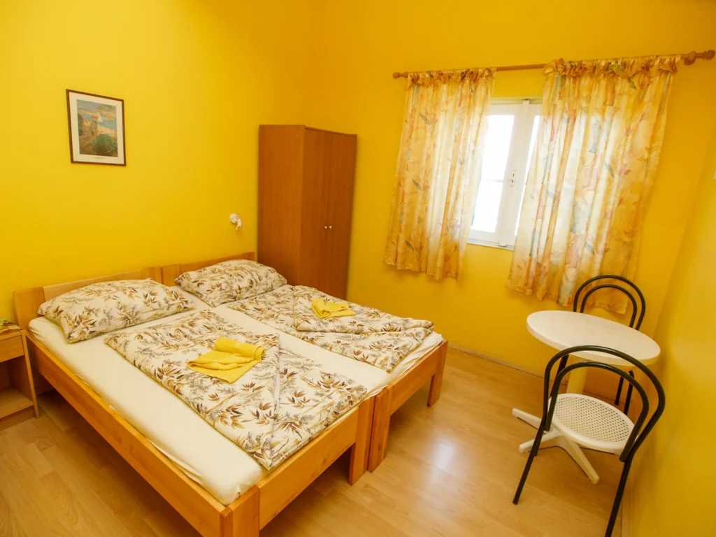 Apartmány v Podgoře až pro 6 osob: 300 m na pláž, letovisko se spoustou vyžití