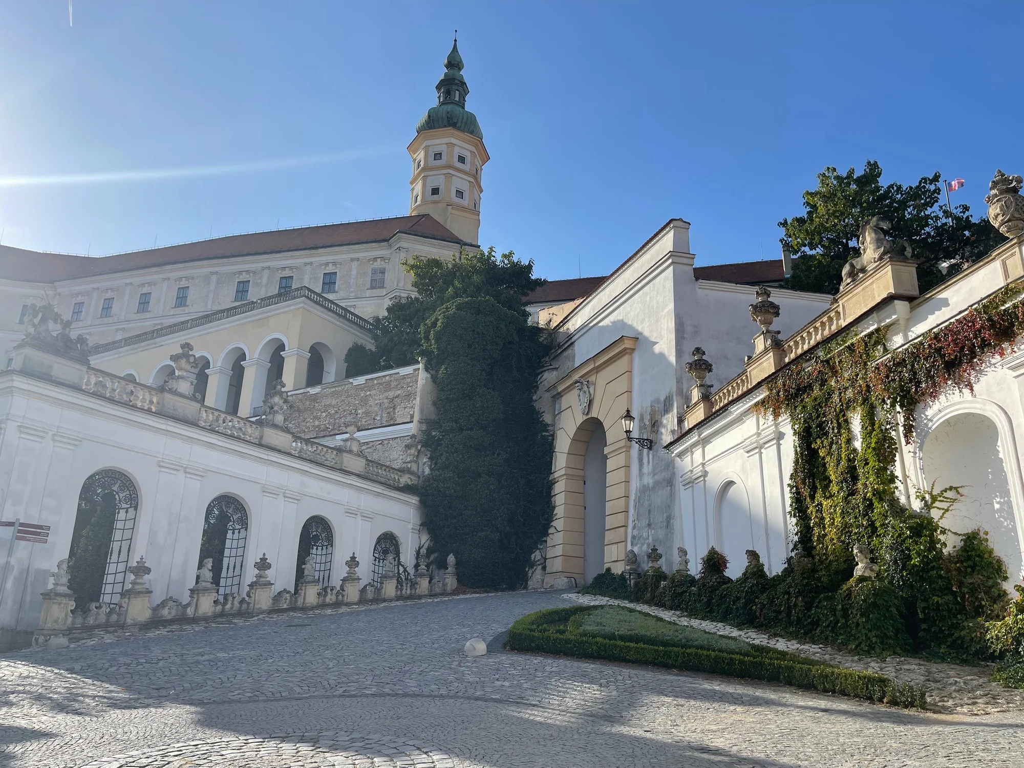 Oáza klidu na jižní Moravě: neomezené využití wellness a bazénů
