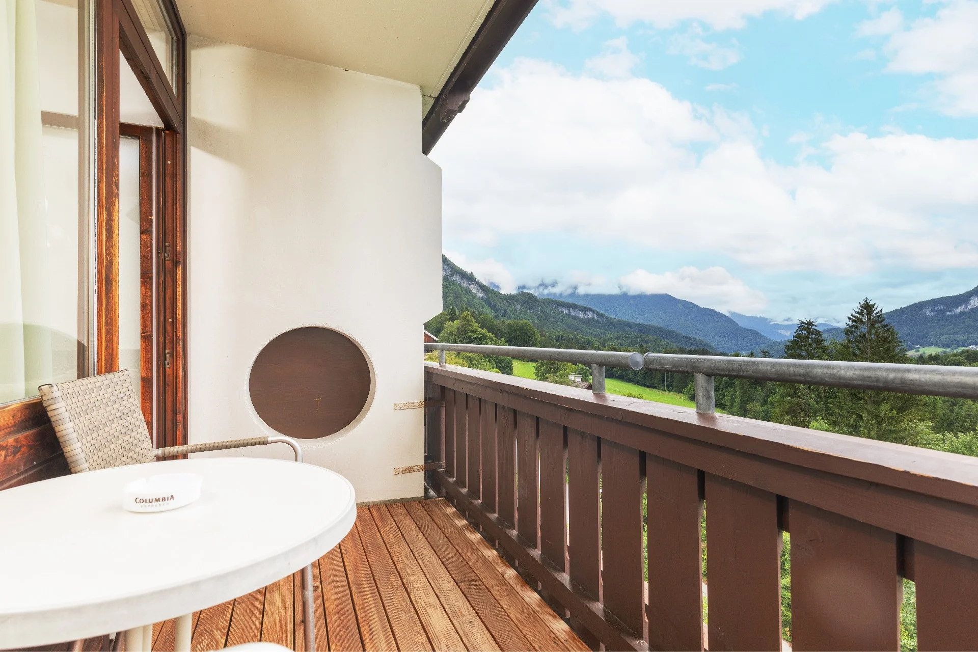 Rakouské Alpy: hotel s výhledem na oblast Dachstein, snídaně i wellness