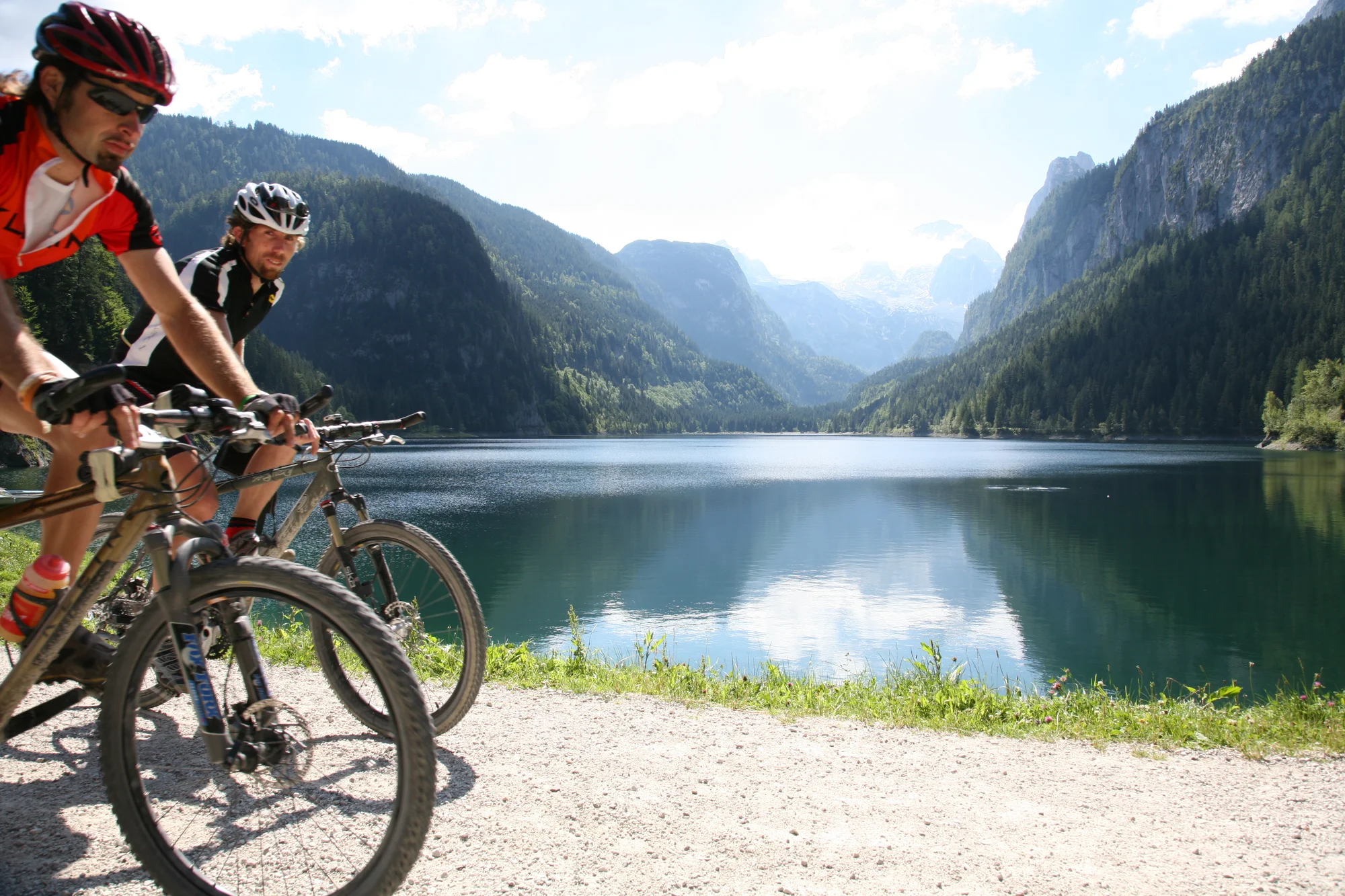 Rakouské Alpy: hotel s výhledem na oblast Dachstein, snídaně i wellness