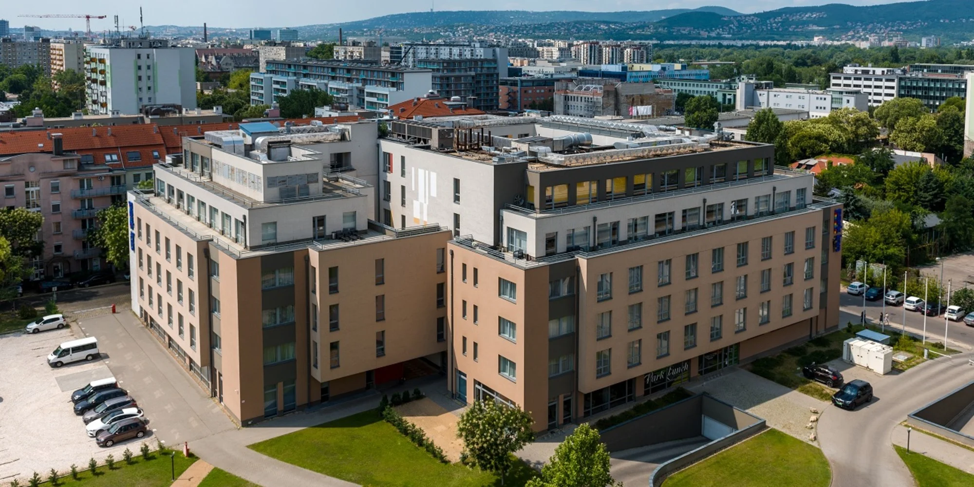 Odpočiňte si v Budapešti: 4* hotel se snídaní, termíny až do března 2026